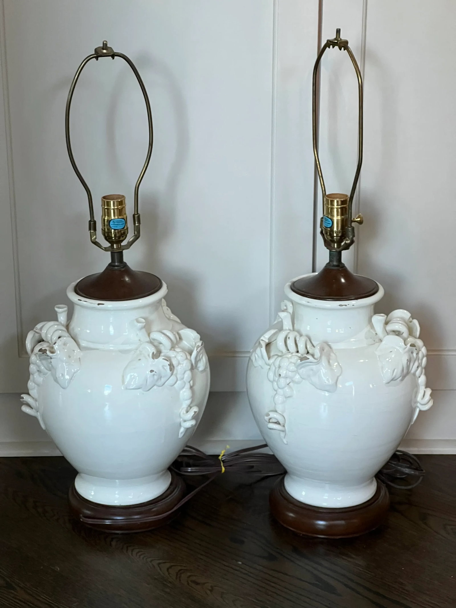 Pair Vintage French Ceramic Cream Glazed Vine Grape Theme Lamps - 11