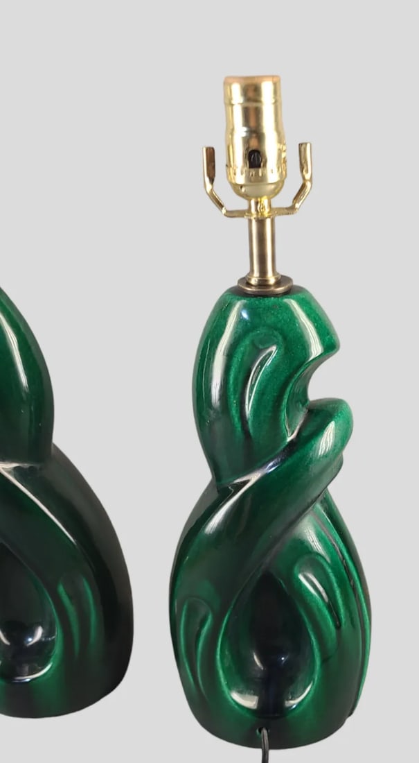 Pair of Vintage Mid-Century Modern Emerald Green Abstract Glazed Pottery Table Lamps - 4