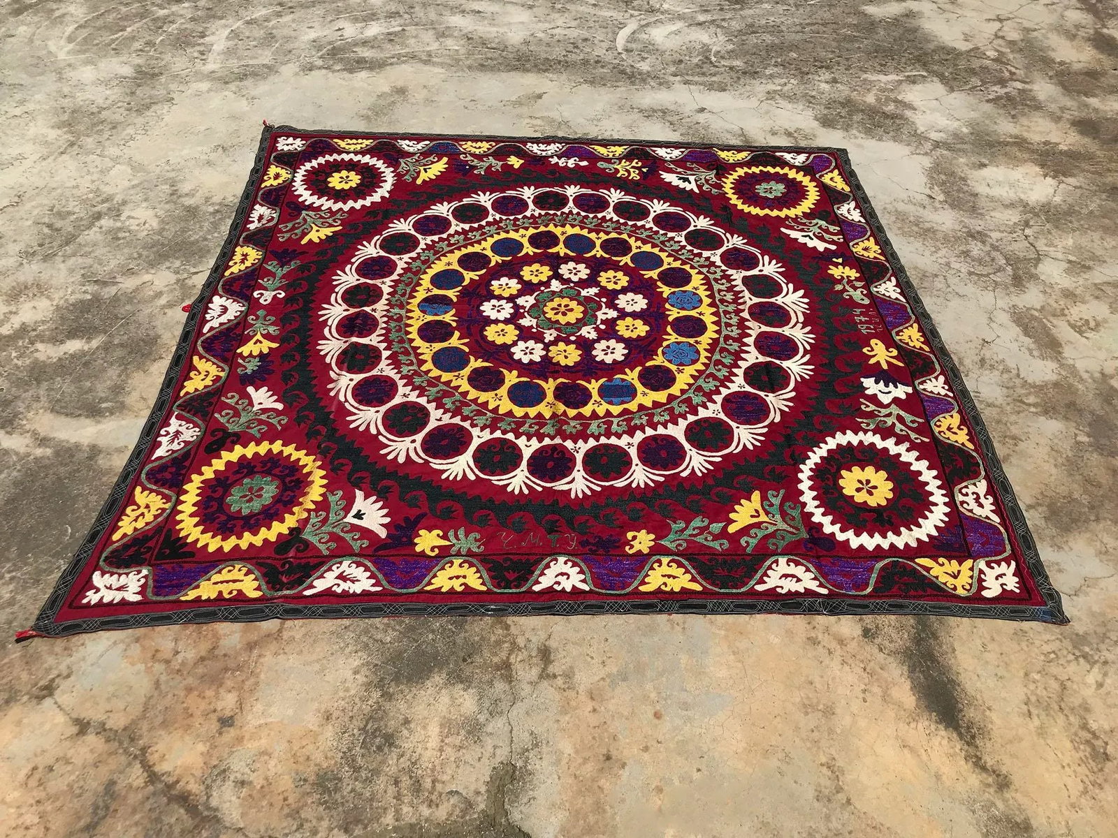 1974 Vintage Floral Center Suzani - 2