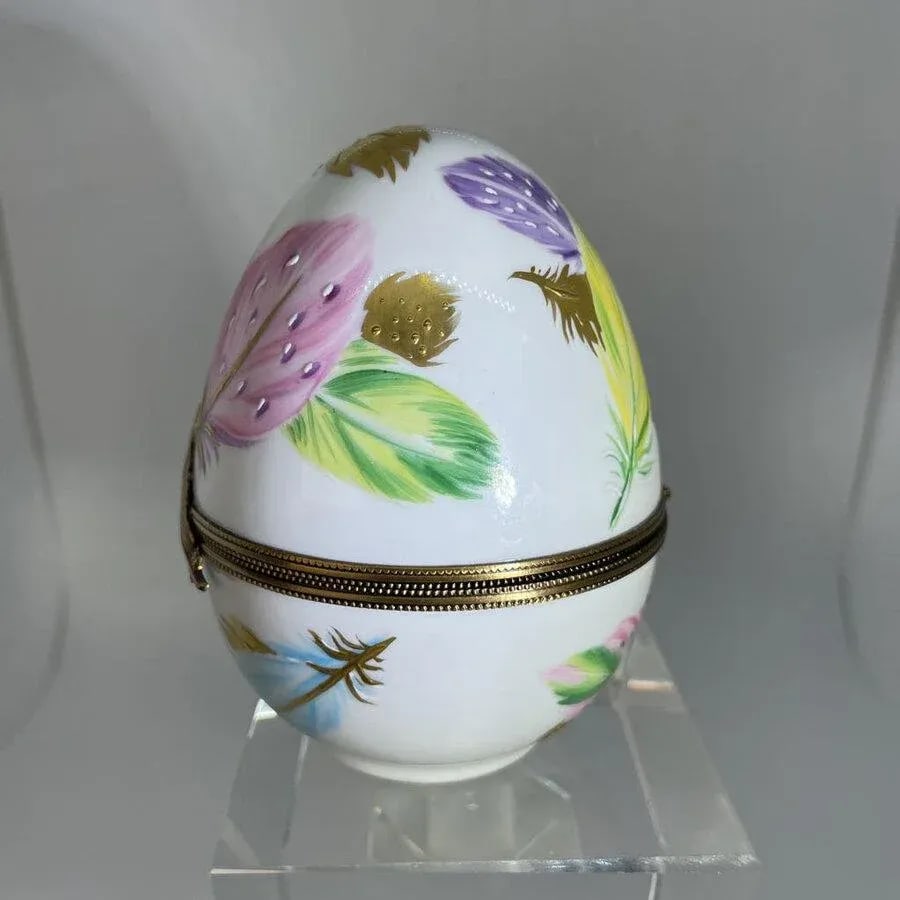 Laure Selignac Porclain Gilt & Painted Limoges Egg Trinket Box - 4