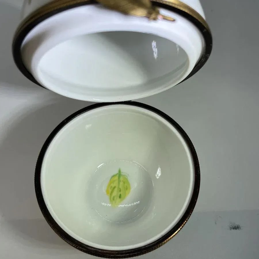 Laure Selignac Porclain Gilt & Painted Limoges Egg Trinket Box - 5