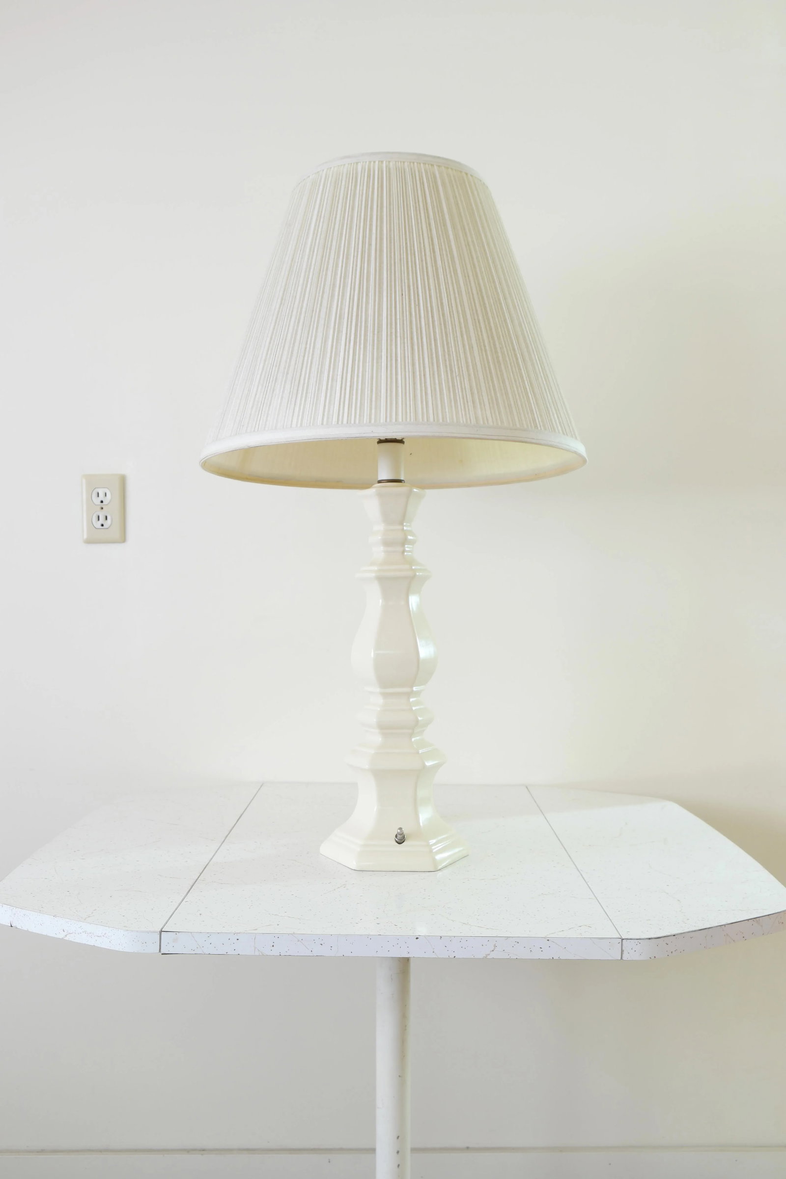 Large Vintage Ceramic Table Lamp - 2