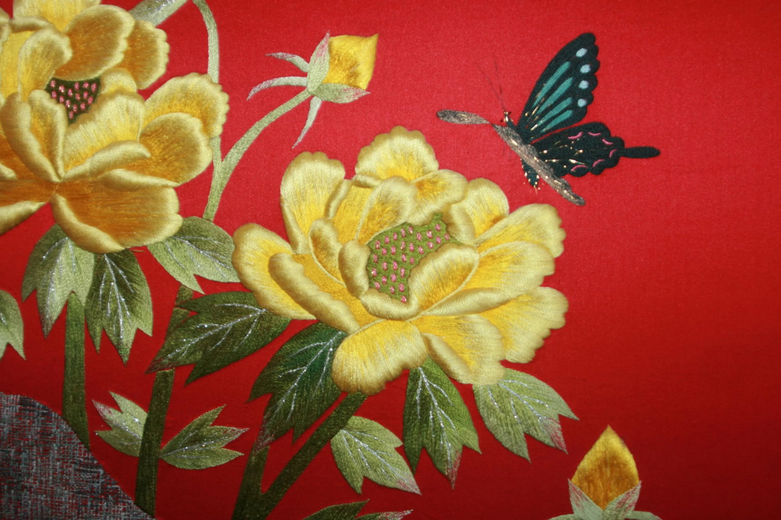 Asian Nature Motif 2 Panel Hand Embroidered Screen - 4