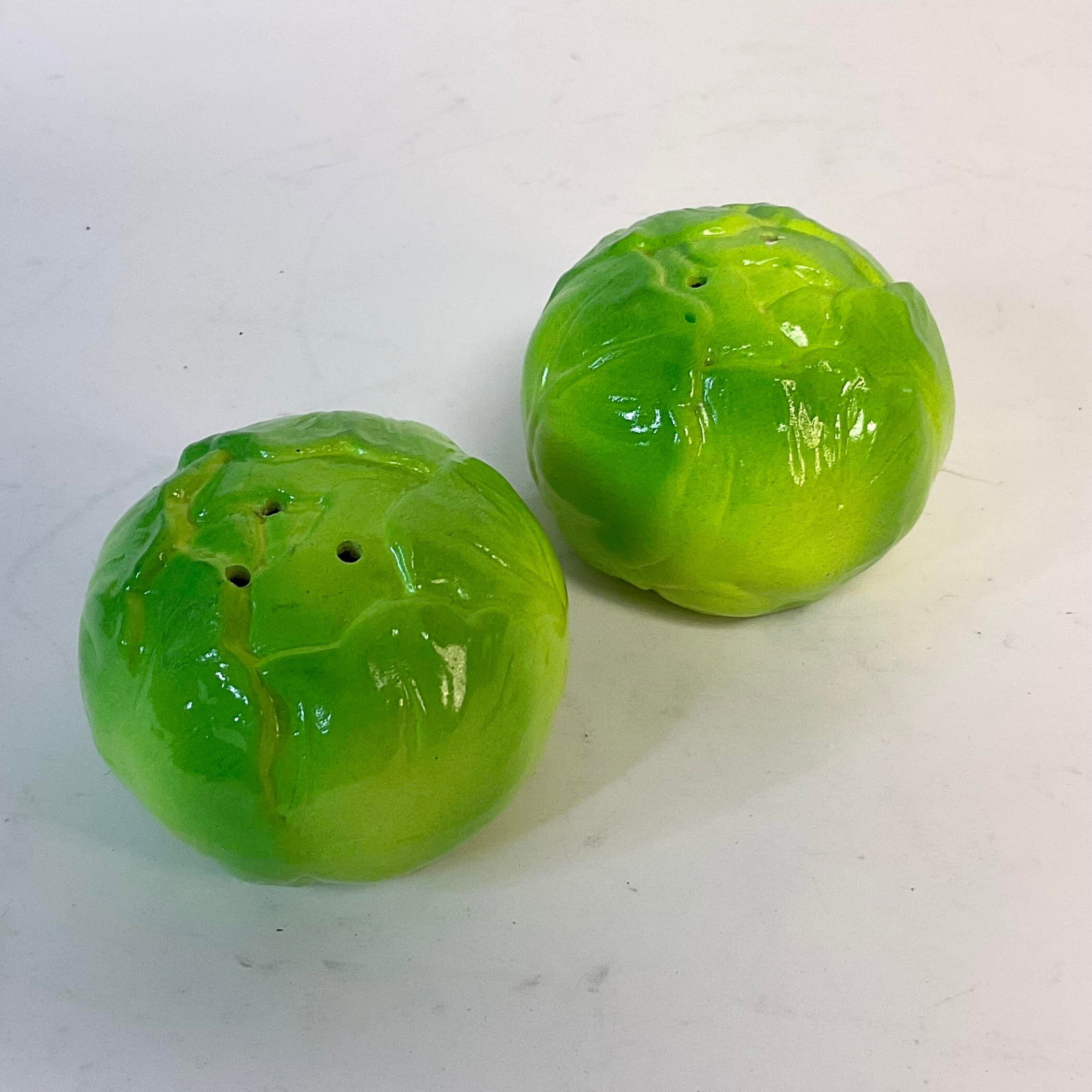 1976 Vintage Trompe L'Oeil Boho Chic Cabbage Salt and Pepper Shakers - A Pair. - 2