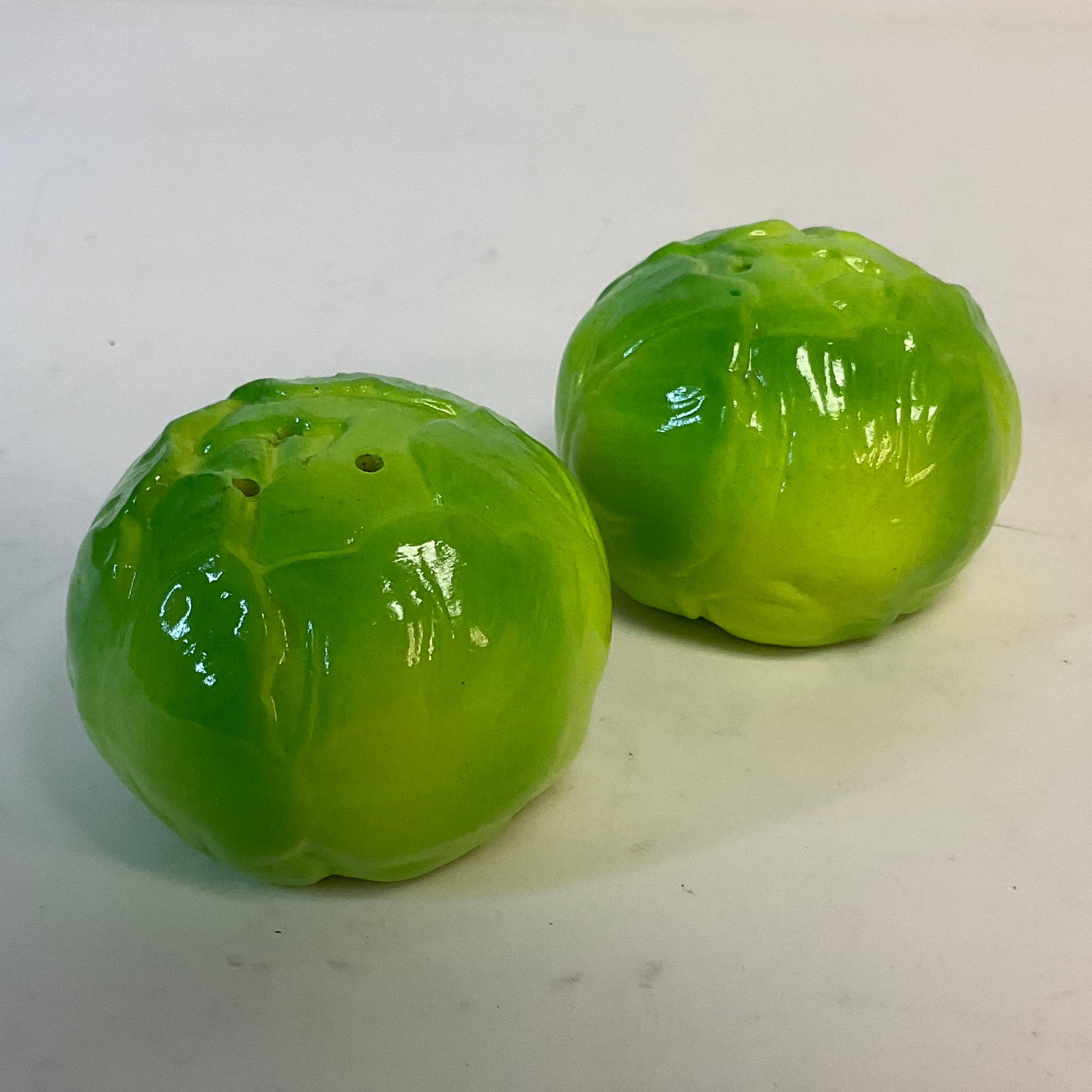 1976 Vintage Trompe L'Oeil Boho Chic Cabbage Salt and Pepper Shakers - A Pair. - 5