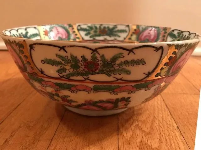 Vintage Famille Rose Center Decorative Bowl - 5