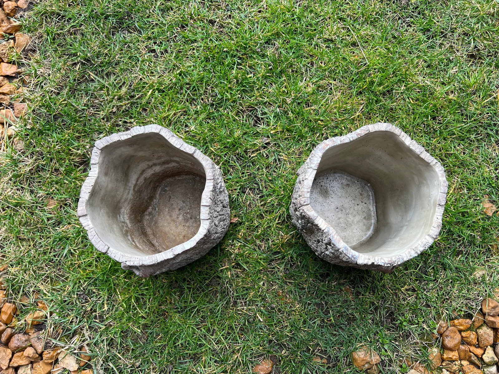 French Style Faux Wood Tree Stump Planters - a Pair - 3