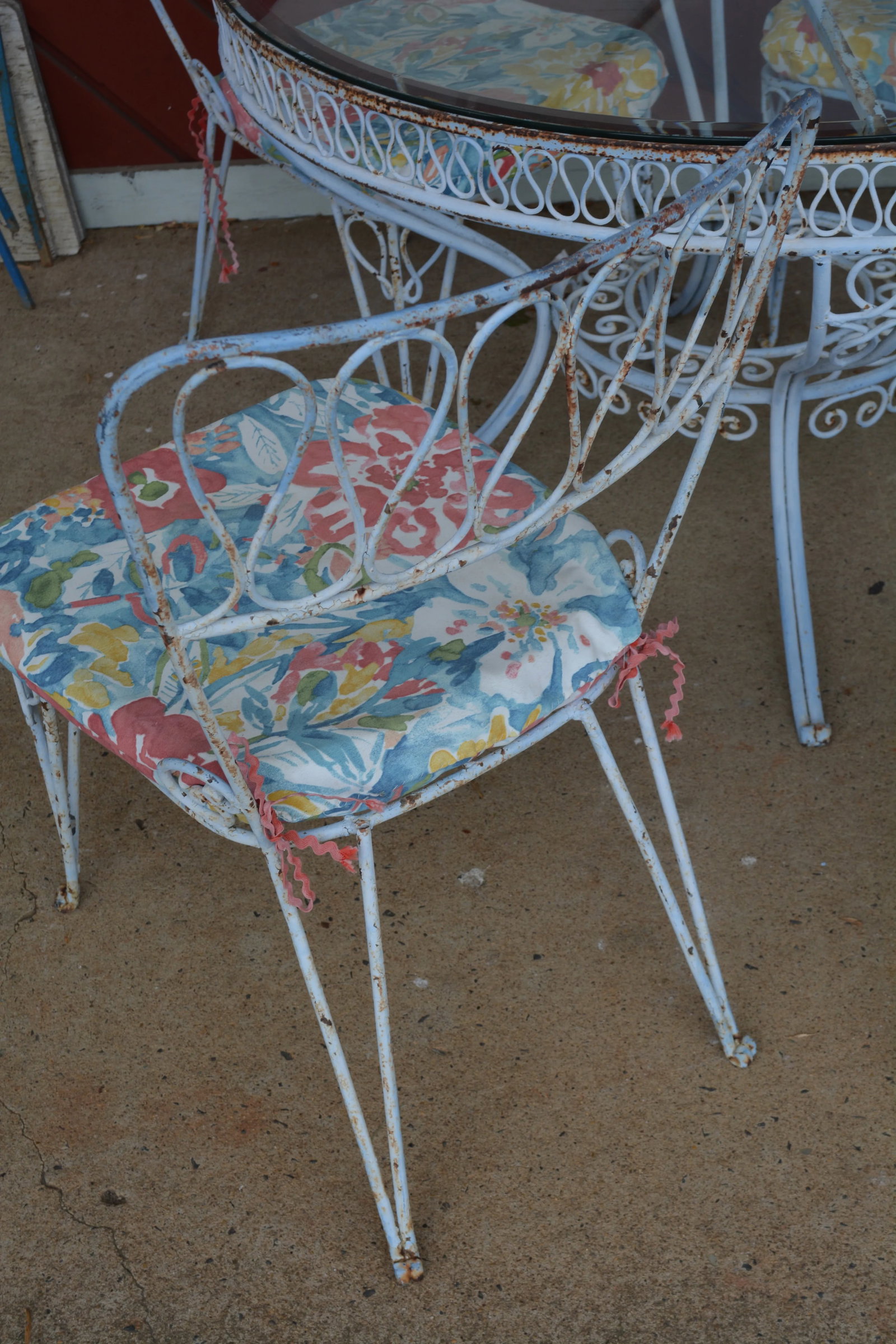 Vintage Rene Prou Style Wrought Iron Round Glass Top Patio Table & 4 Chairs - 4