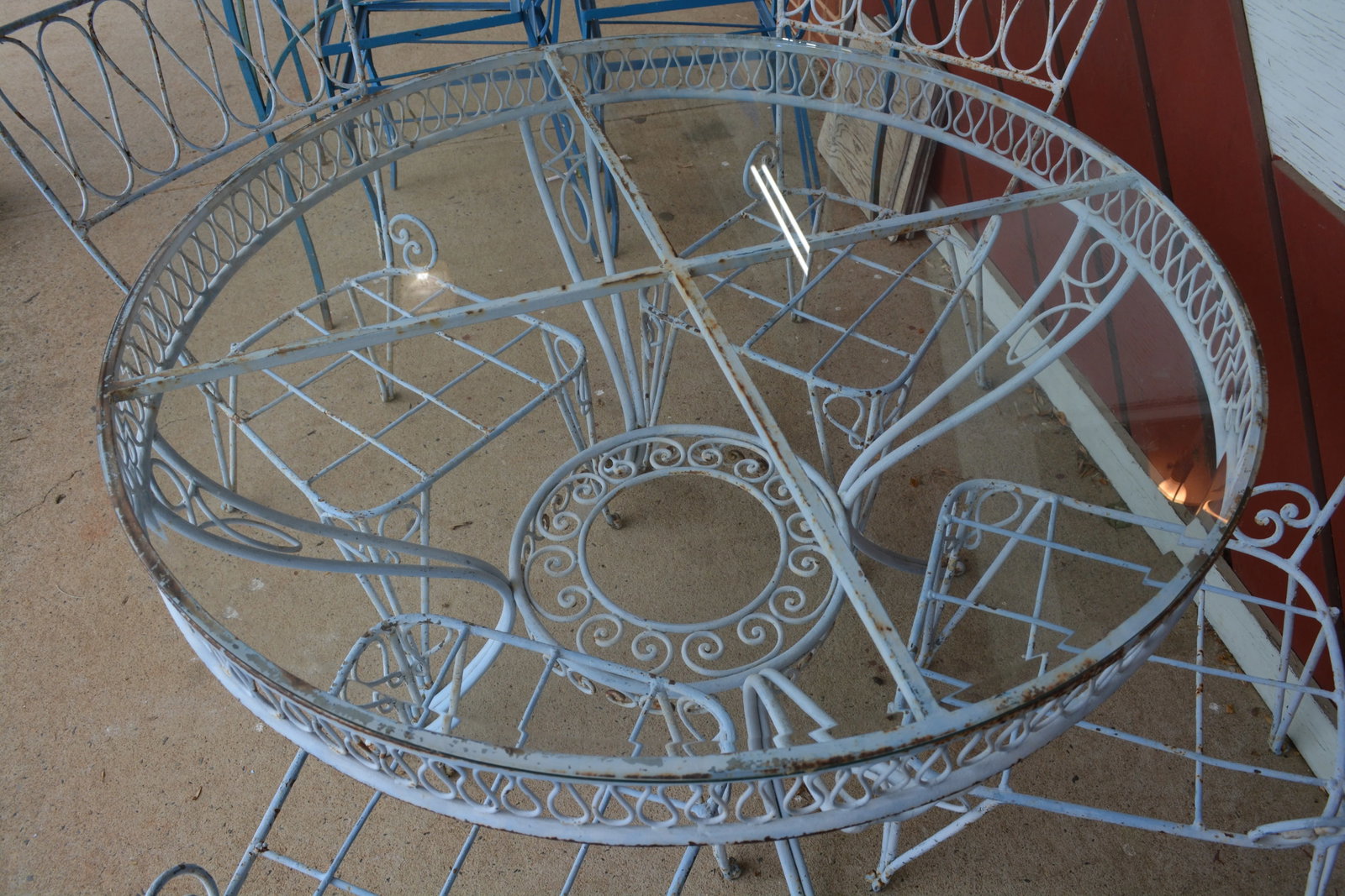 Vintage Rene Prou Style Wrought Iron Round Glass Top Patio Table & 4 Chairs - 7