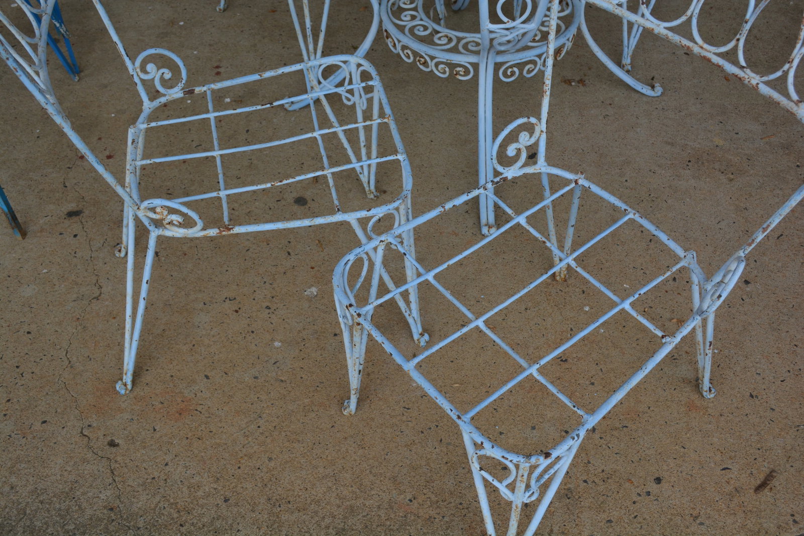 Vintage Rene Prou Style Wrought Iron Round Glass Top Patio Table & 4 Chairs - 8