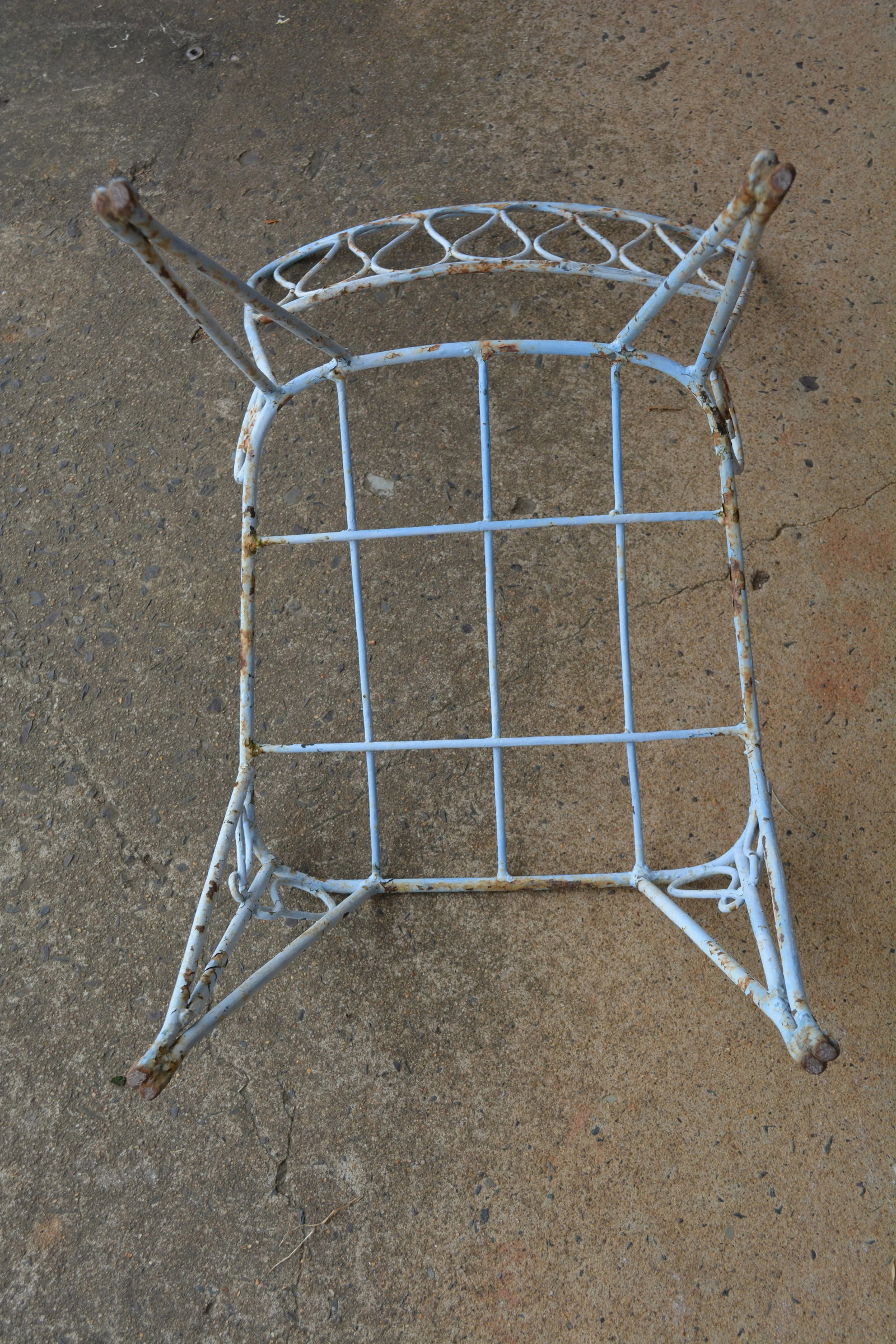 Vintage Rene Prou Style Wrought Iron Round Glass Top Patio Table & 4 Chairs - 9