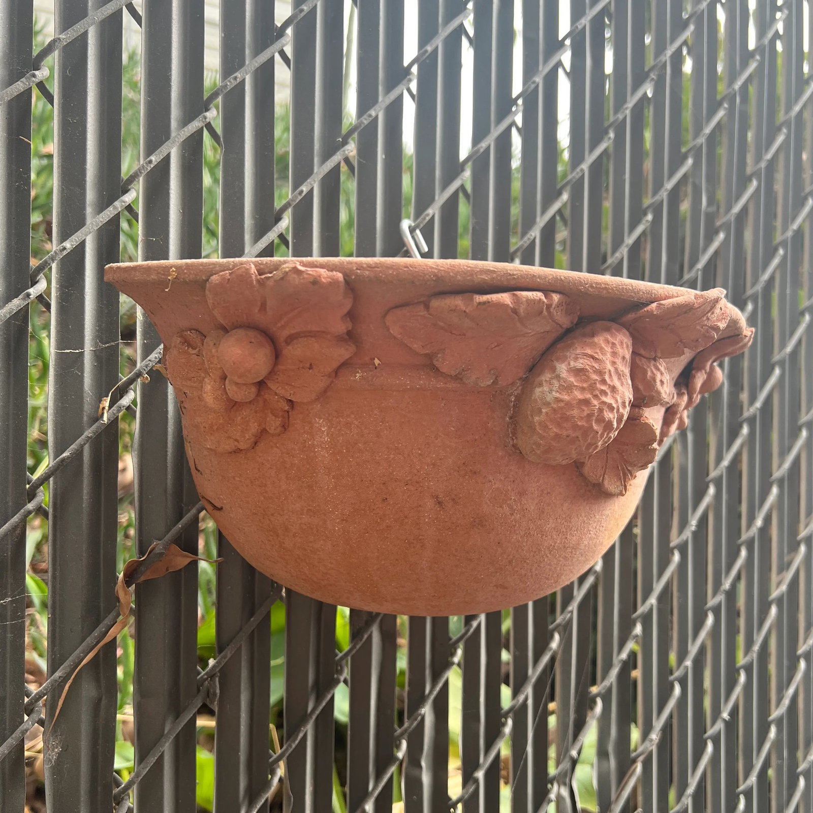 Italian Tuscan Terracotta Wall Pocket Vase With Lemon and Grapes - 4