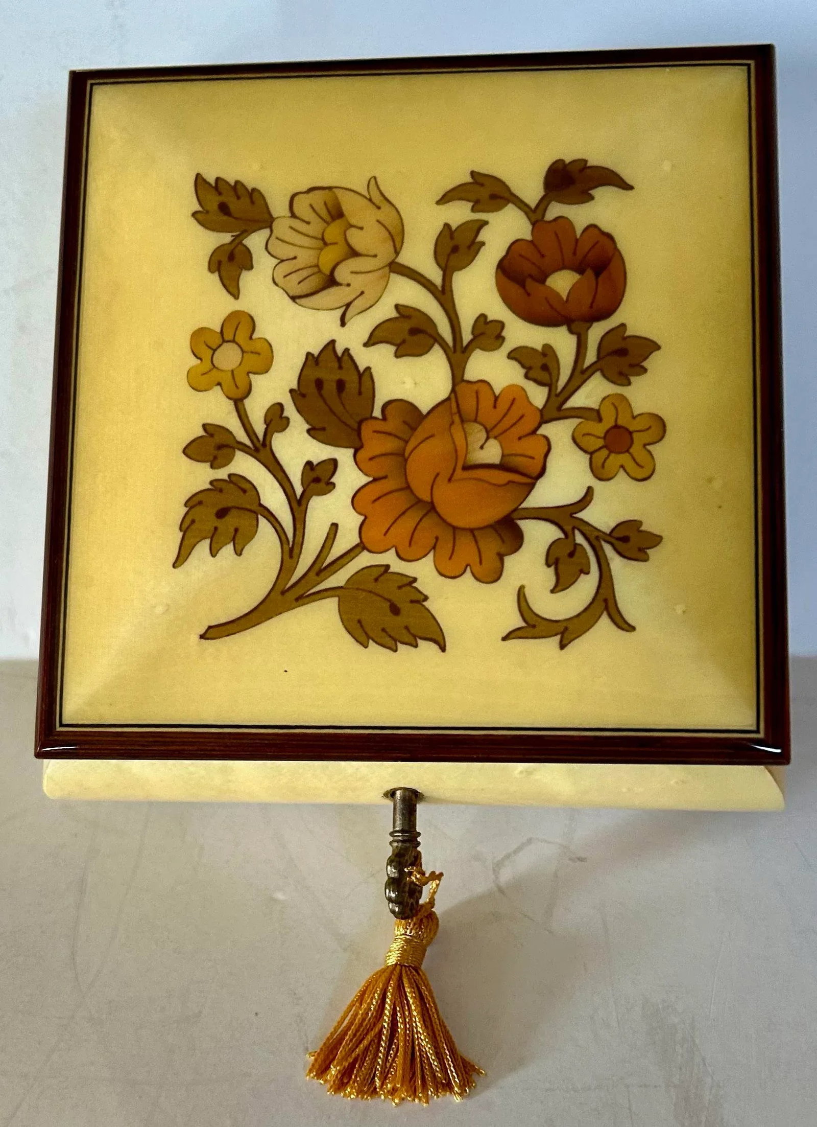 Italian Reuge Yellow Music Jewelry Box - 3