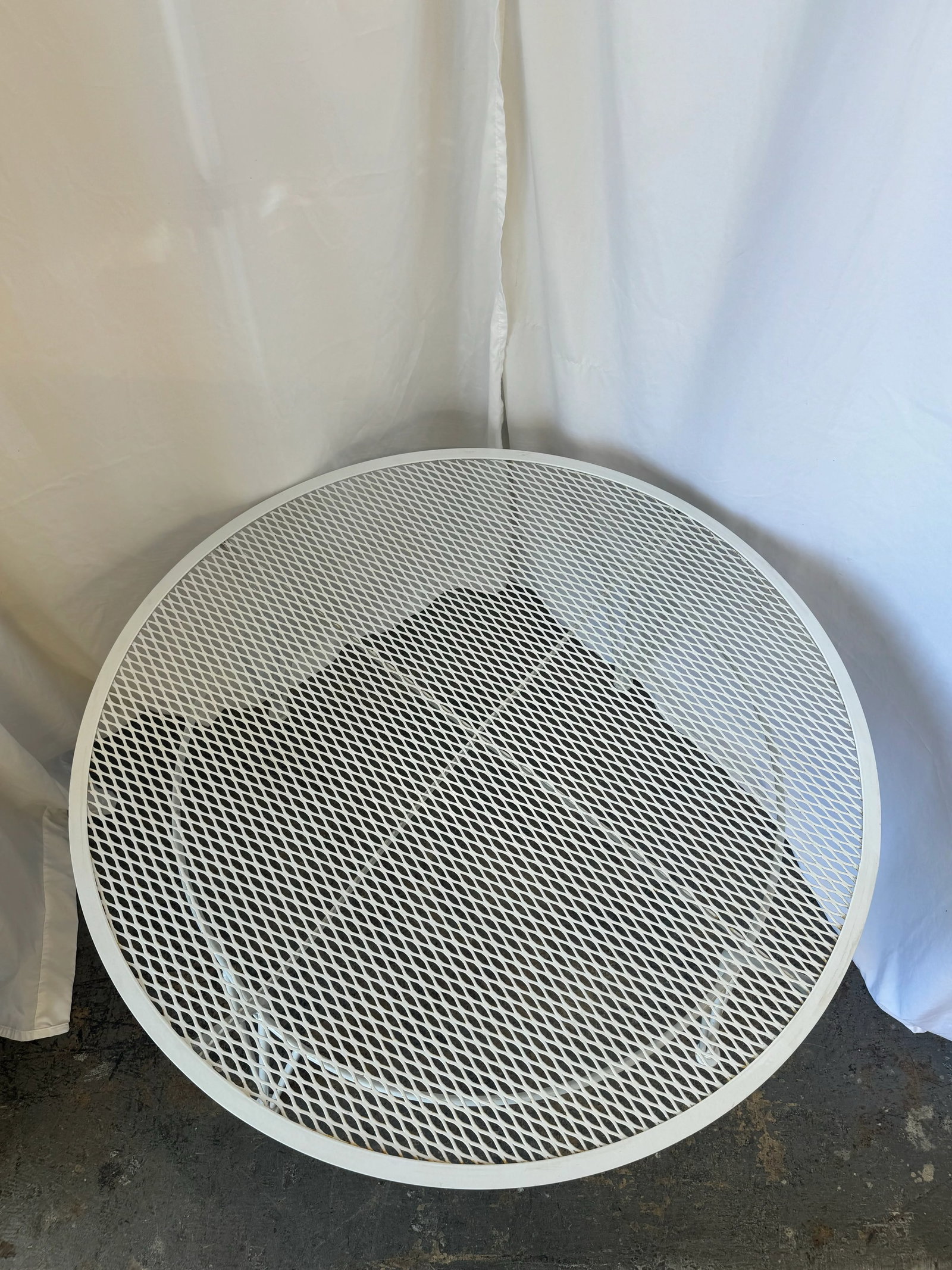1950s Salterini Round Metal Patio Coffee Table, Attributed - 3