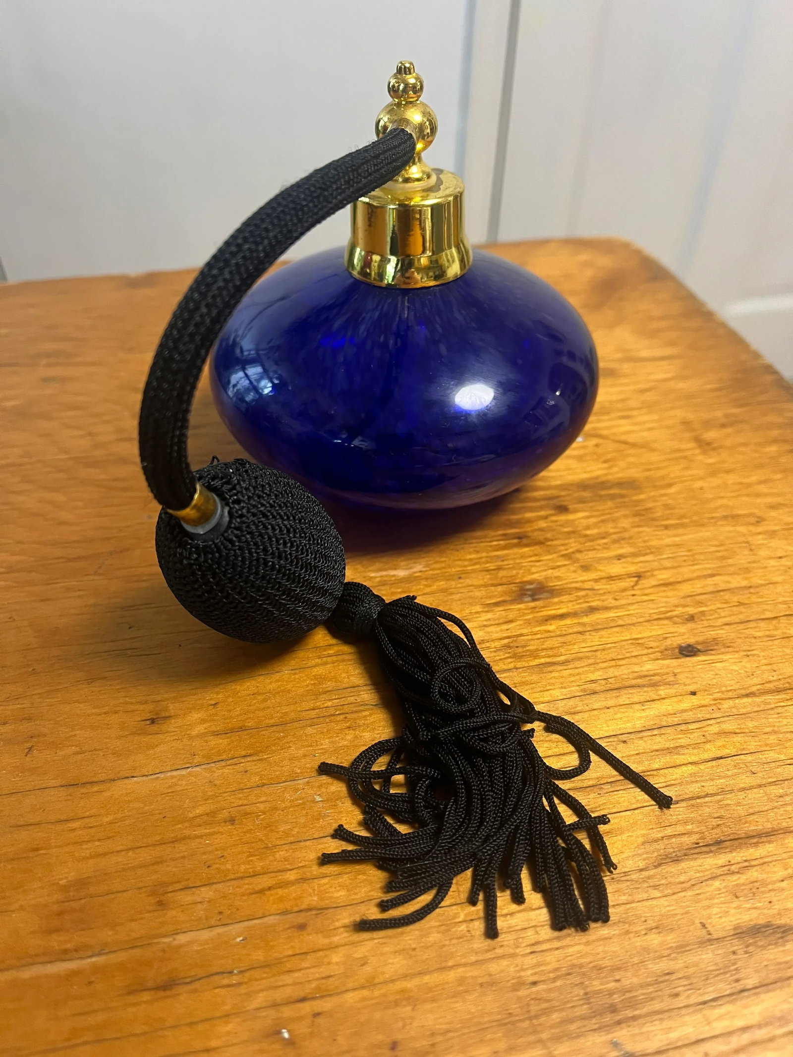 Vintage Cobalt Blue Art Glass Perfume Bottle With Gold Accents & Black Atomizer - 2