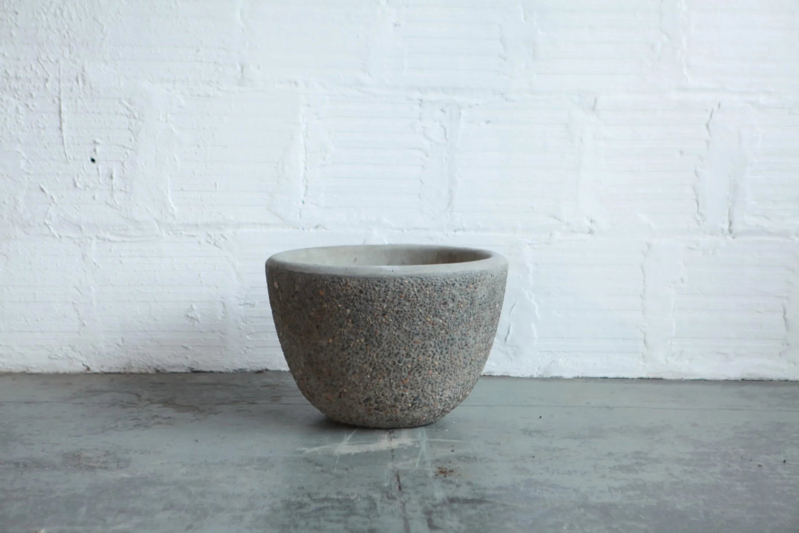 Modern Beton Brut Baby Bear Planter - 5