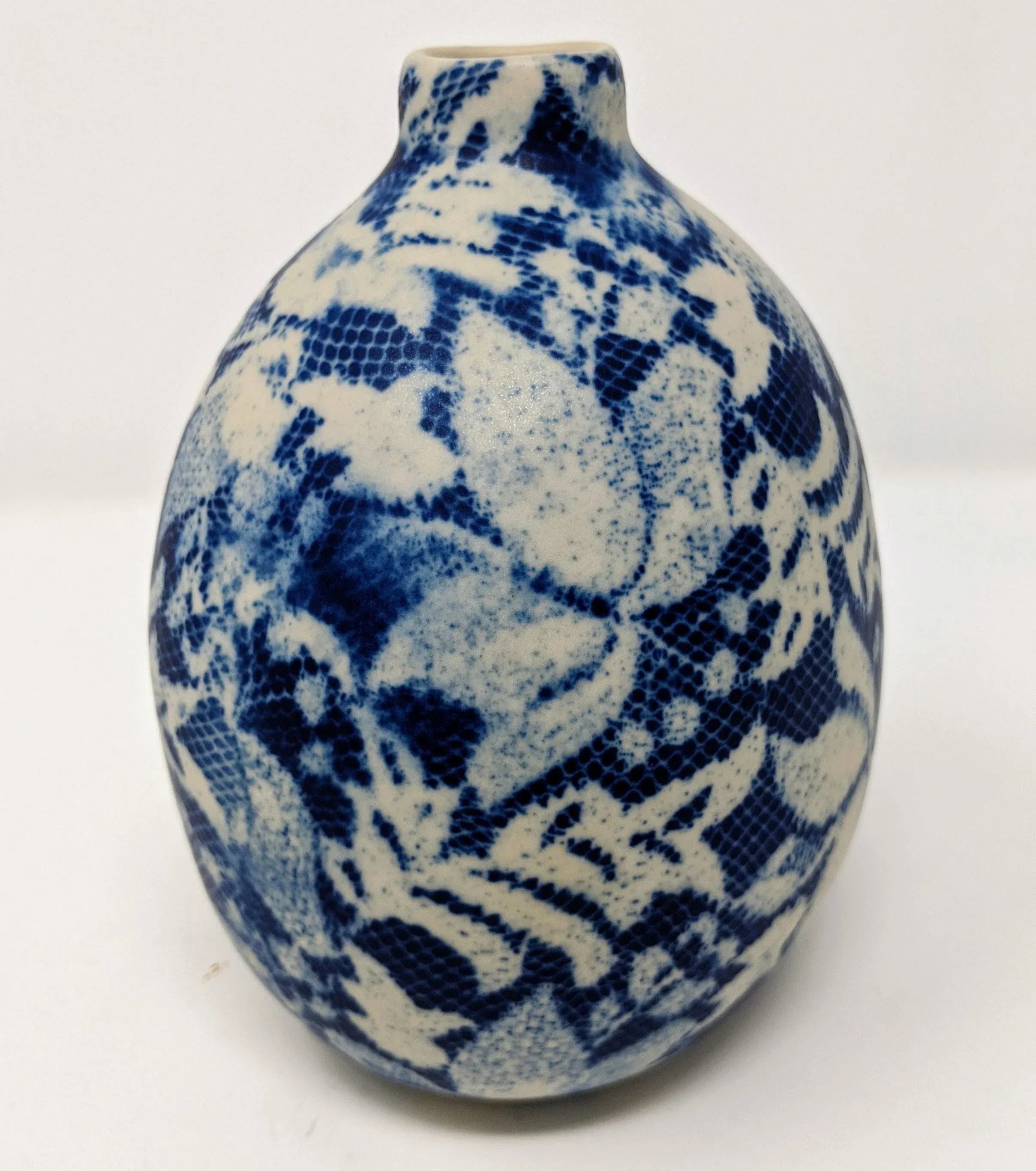 Boho, Coastal, and Chinoiserie Style Blue and Cream Hand Painted and Handmade Floral and Lace Cerami - 2