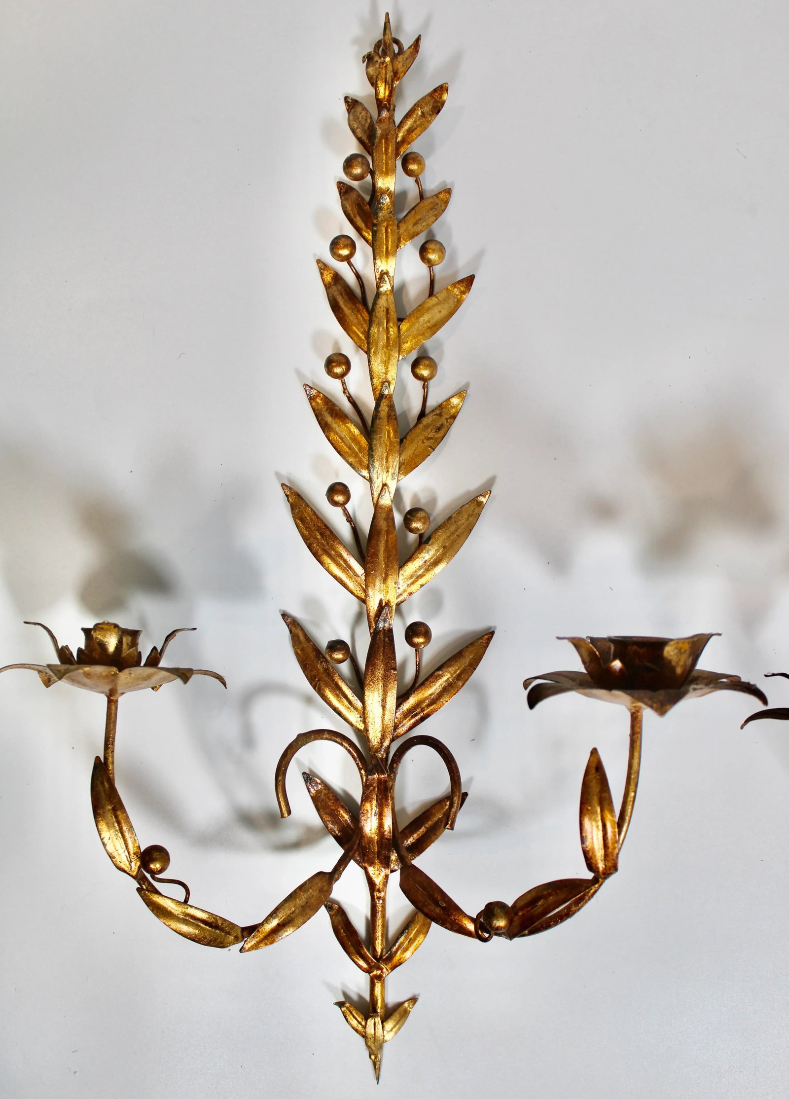 Mid 20th Century Italian Golden Gilt Tole Wall Sconces - 3
