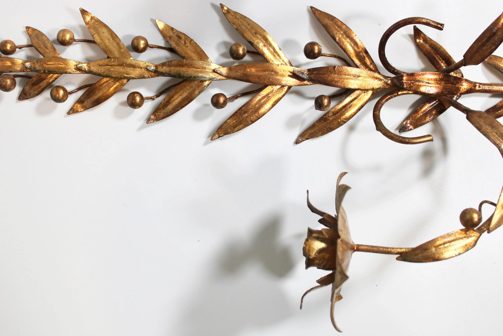 Mid 20th Century Italian Golden Gilt Tole Wall Sconces - 6