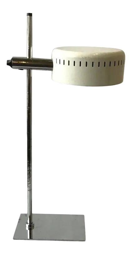 1970s Robert Sonneman Chrome and Painted Metal Table Lamp: 1970s Robert Sonneman chrome and painted metal table lamp. Condition: Alterations: Unknown Imperfections: Some Imperfections Condition Notes: Distressed. Minor losses. Creator: Designer: Robert Sonnem