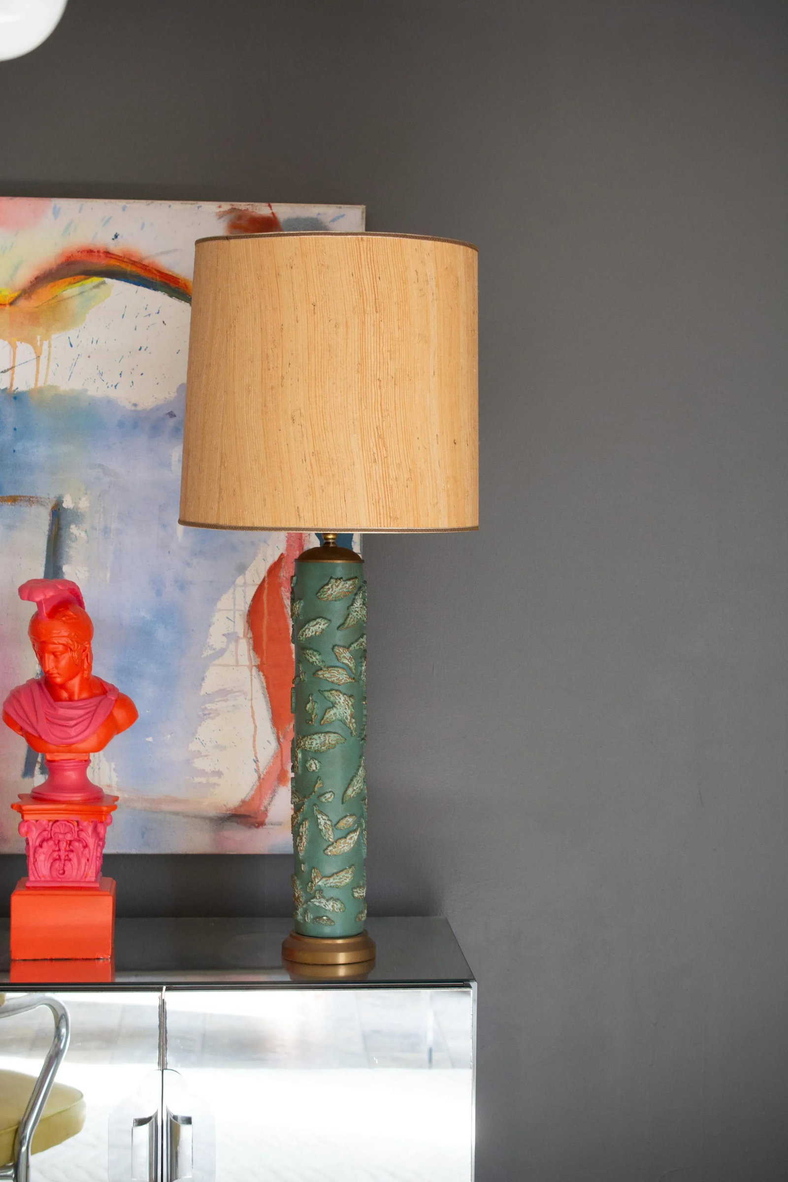 Large Mid-Century Modern Jade Table Lamp With Grass Cloth Shade - 8