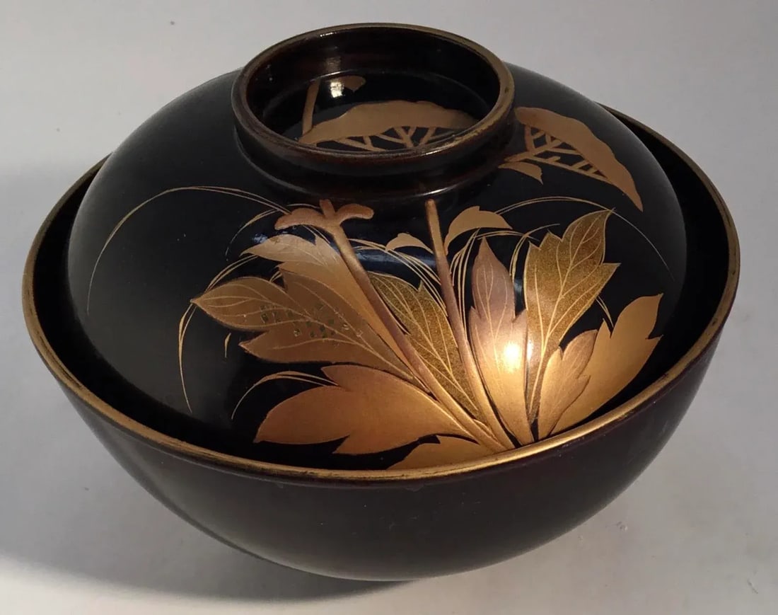 1920s Antique Japanese Maki-E Lacquer Lidded Bowl - a Pair - 7