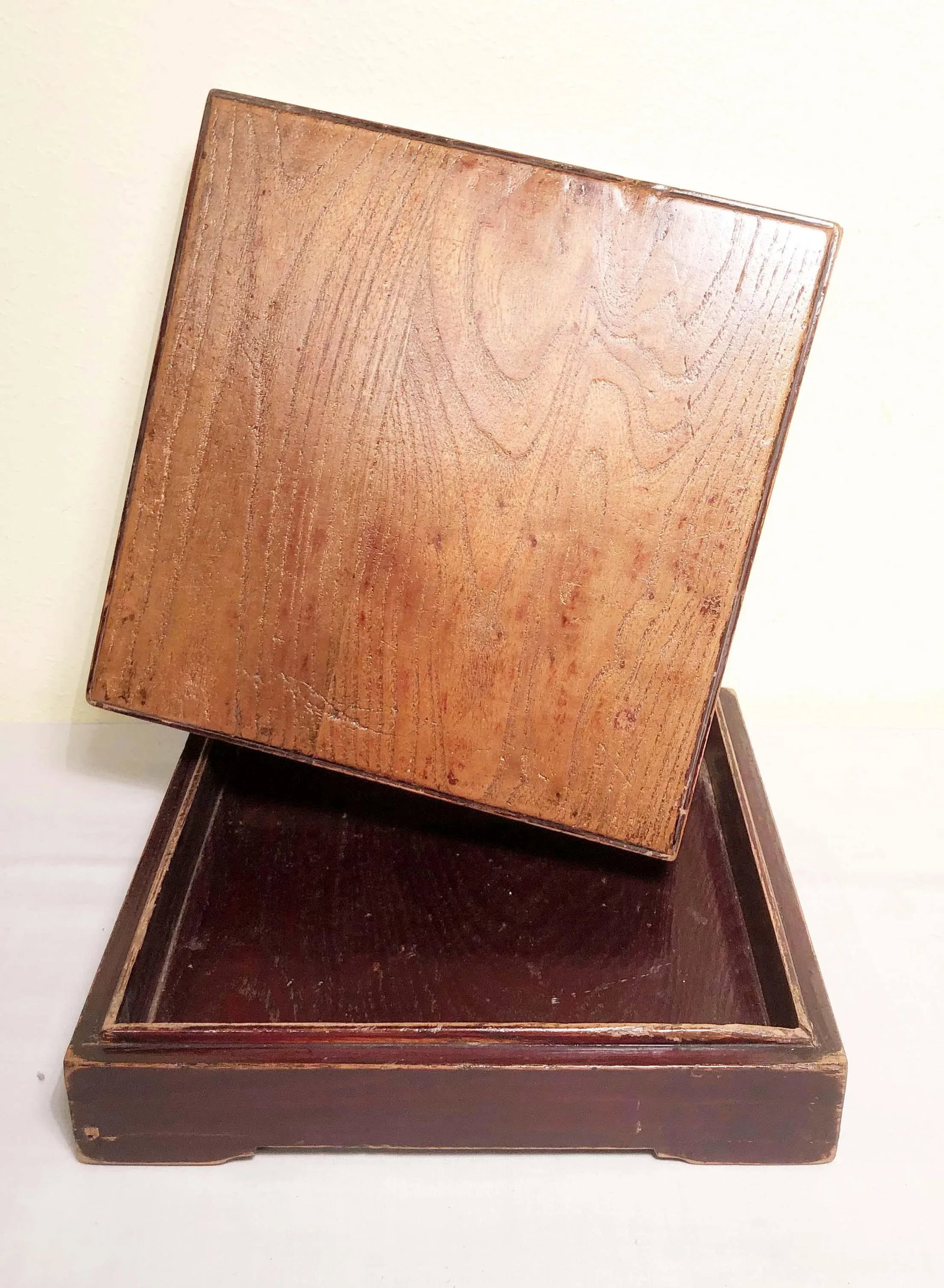 Antique Chinese Ming Treasure Box, Circa 1850-1899 - 6