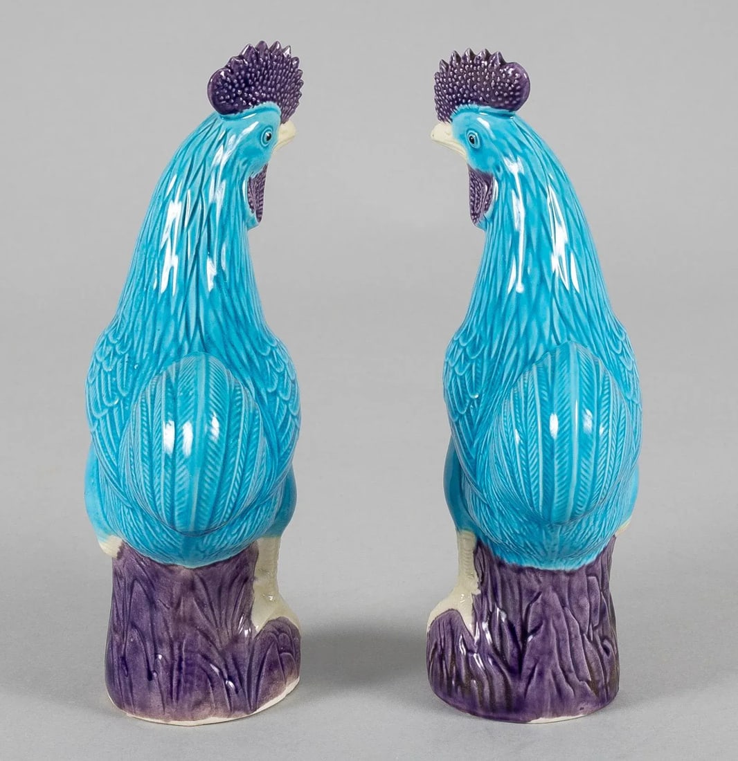 Chinese Export Porcelain Turquoise and Purple Roosters, a Pair - 4
