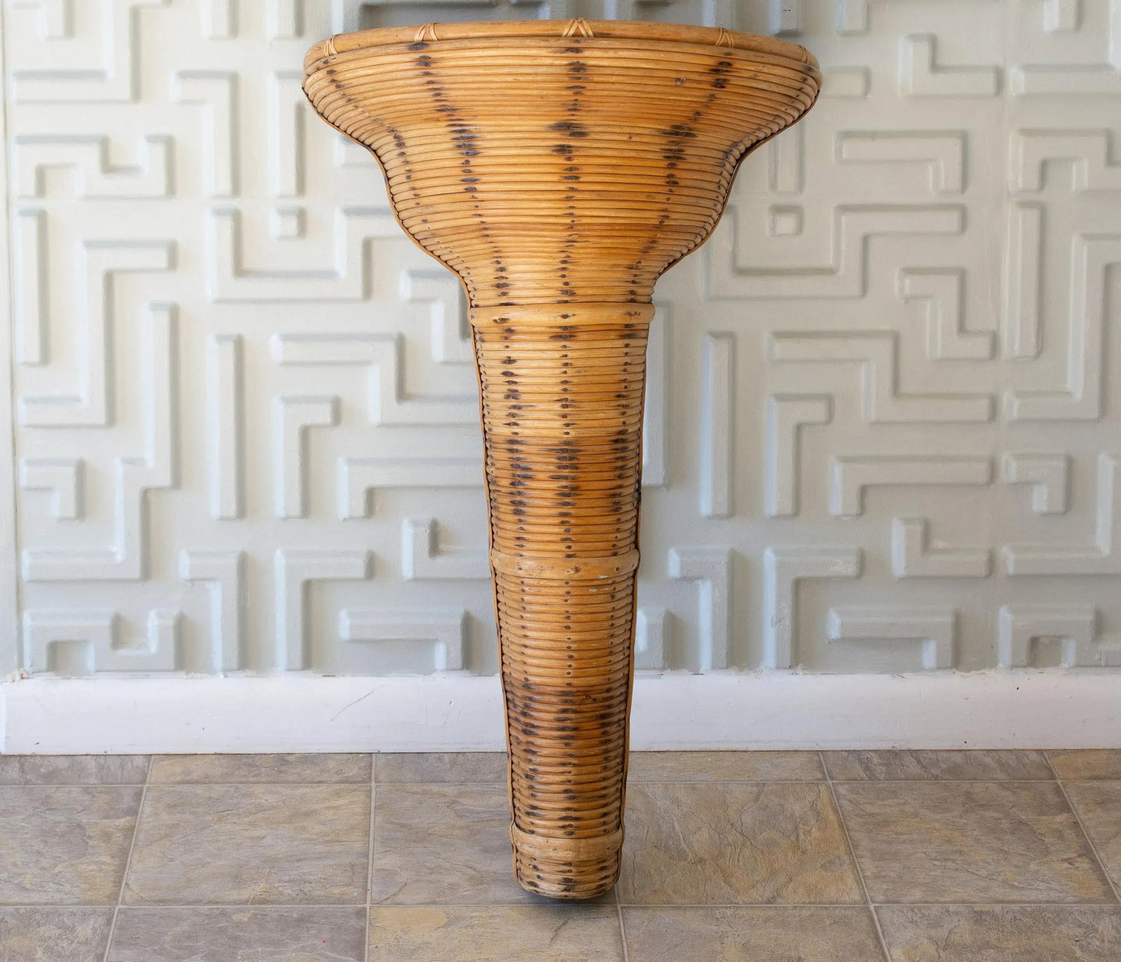 1980s Pencil Reed Wall Vase Sculpture - 11
