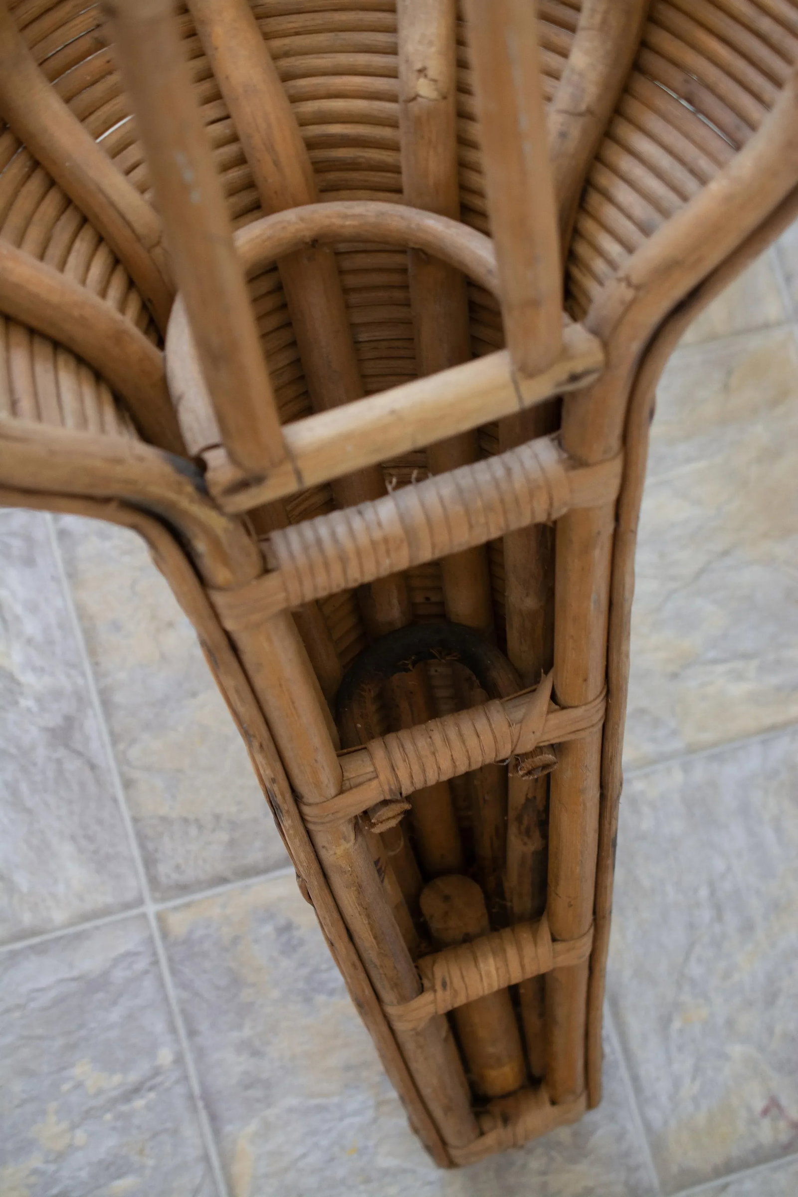 1980s Pencil Reed Wall Vase Sculpture - 8