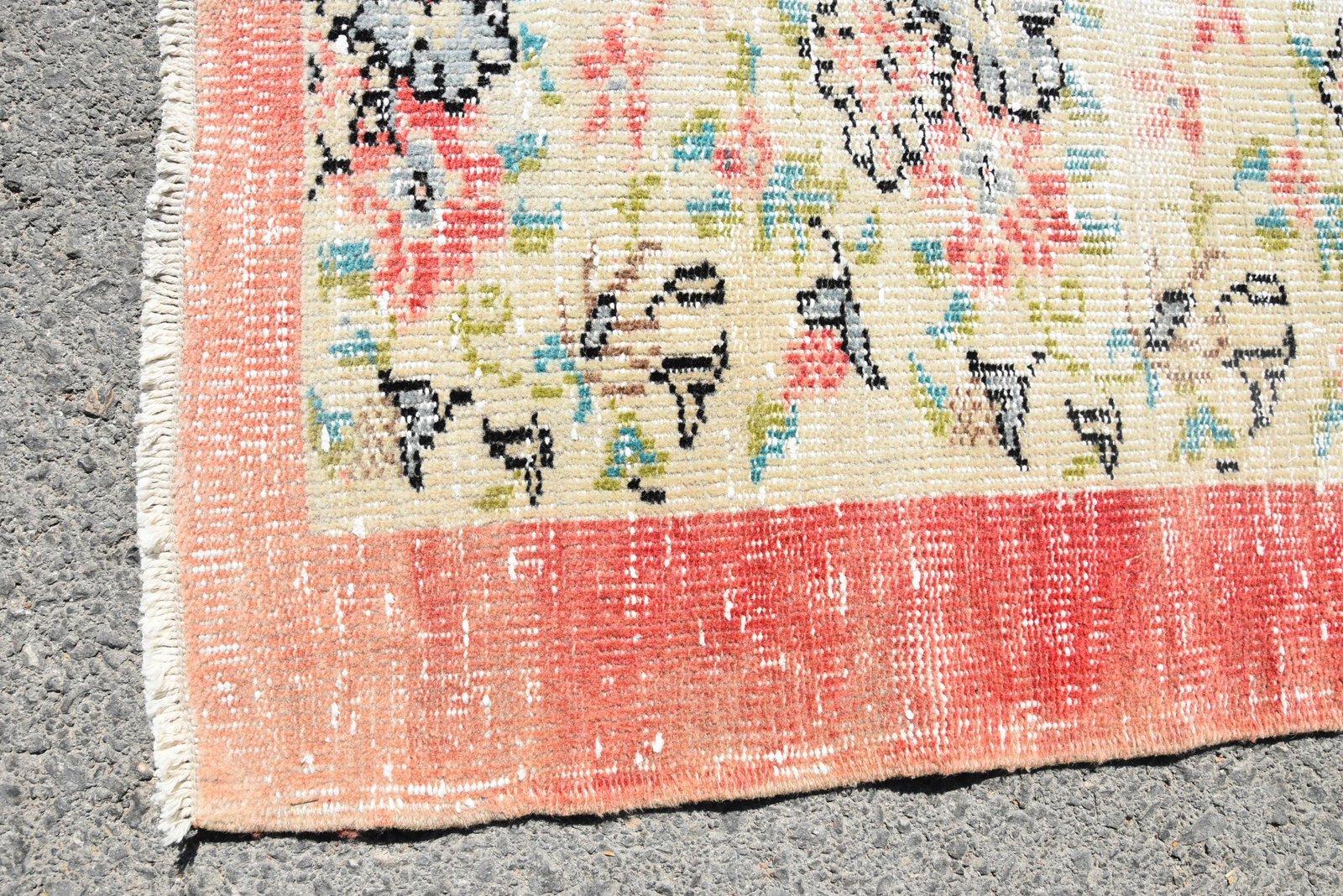 1970s Turkish Red Floral Rug - 4