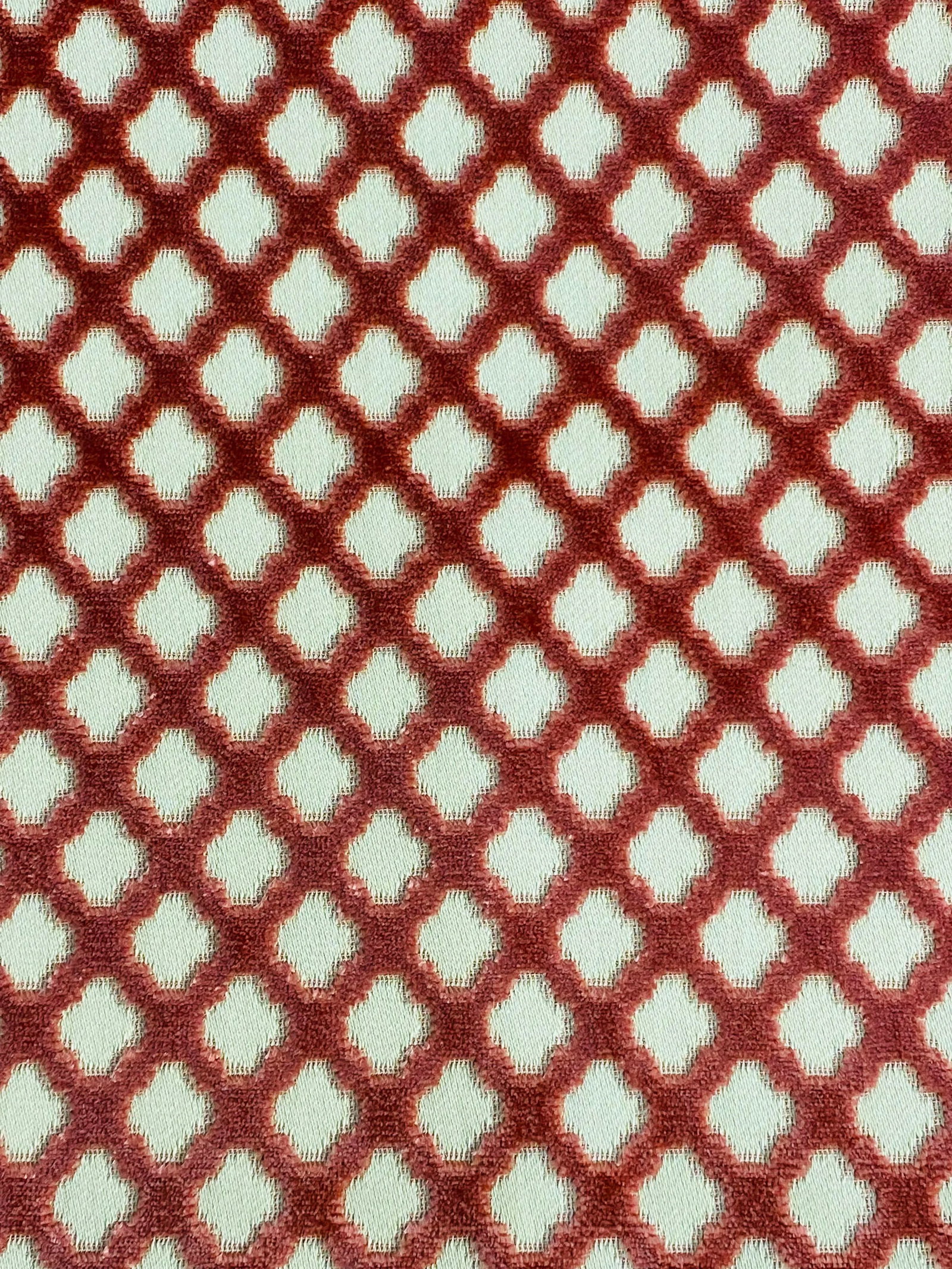 Scalamandre "Pomfret" Silk Velvet Fabric- 3 1/2 Yds: Mini-lattice silk & cotton velvet in a coral on beige. BRAND: SCALAMANDRE DESIGN NAME: POMFRET DESIGN NUMBER: 26692-008 COLORWAY: CORAL ON BEIGE DESIGN REPEATS : 1" VERTICAL X 1" HORIZONTAL LENGTH &