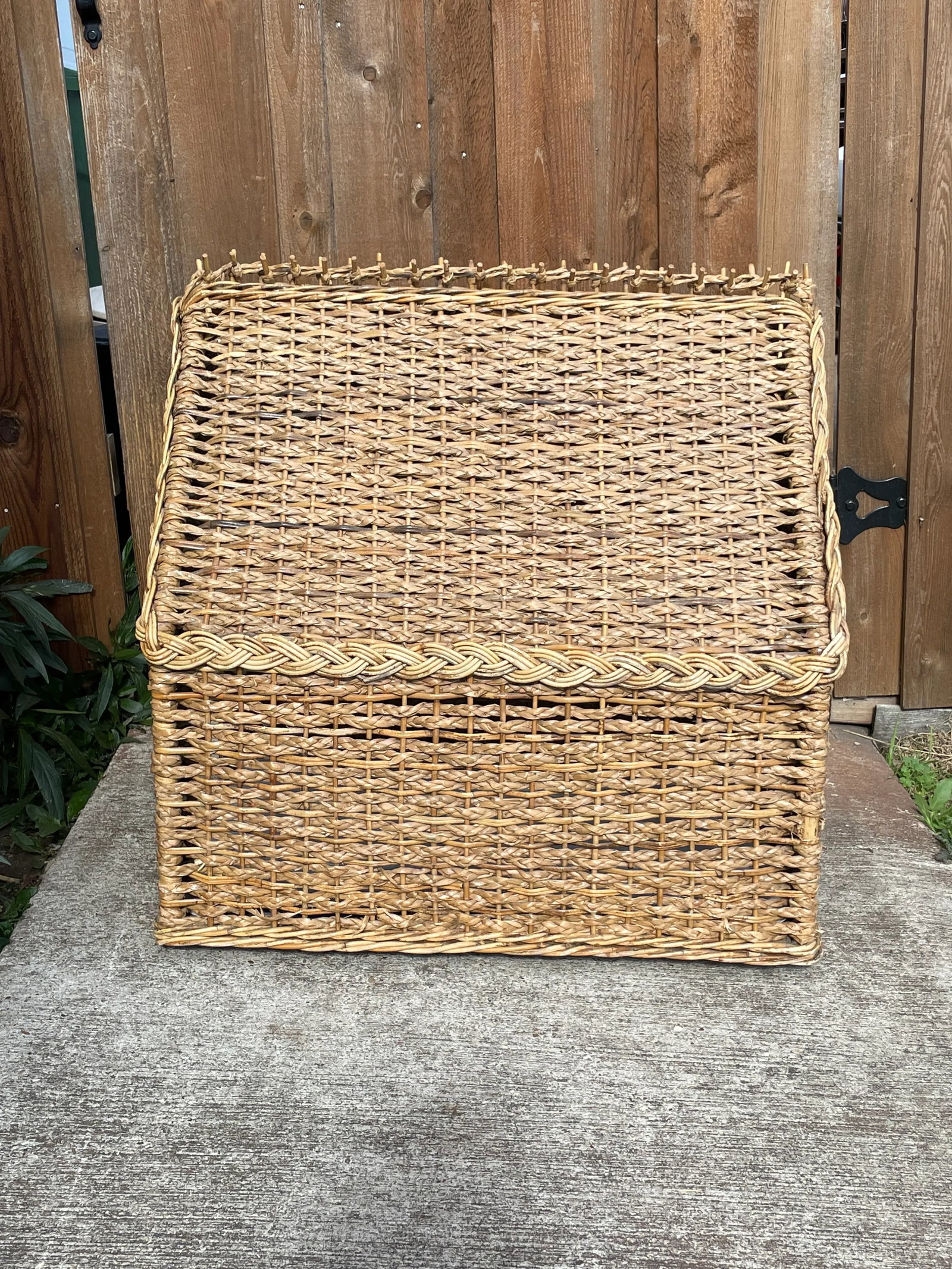 Mid Century Modern Boho Bamboo Wicker Dog House - 7