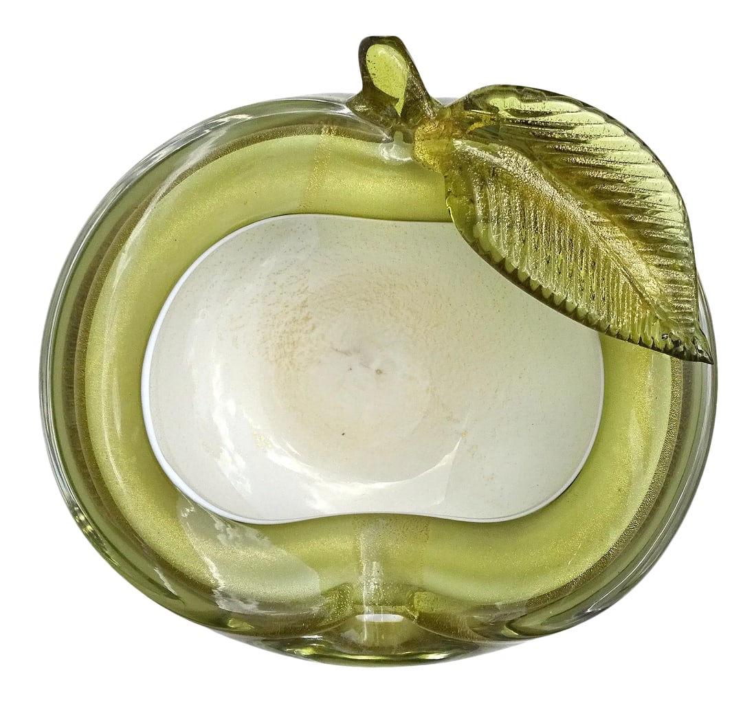 Vintage Murano Barbini Green Apple Gold Flecks Italian Art Glass Mid Century Decorative Bowl Ashtray: Beautiful vintage Murano hand blown olive green over white and gold flecks Italian art glass apple shaped bowl. Documented to Master glass artist and designer Alfredo Barbini, circa 1950-1960. Publish