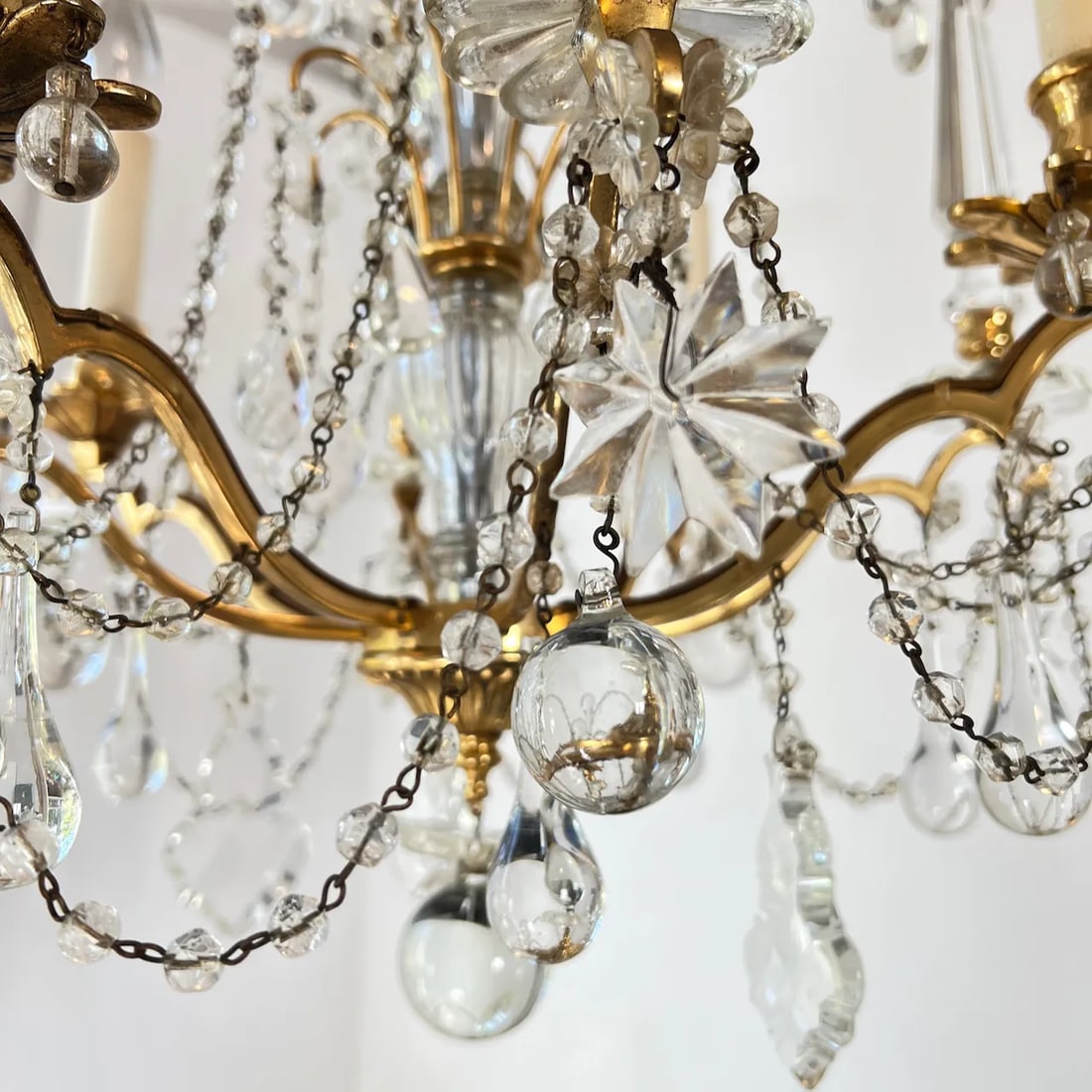 Vintage 8 Arm 4 Light Crystal and Brass Chandelier - 12