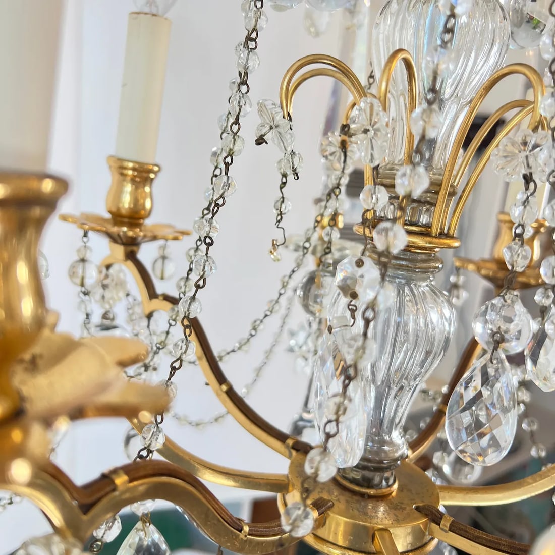 Vintage 8 Arm 4 Light Crystal and Brass Chandelier - 15