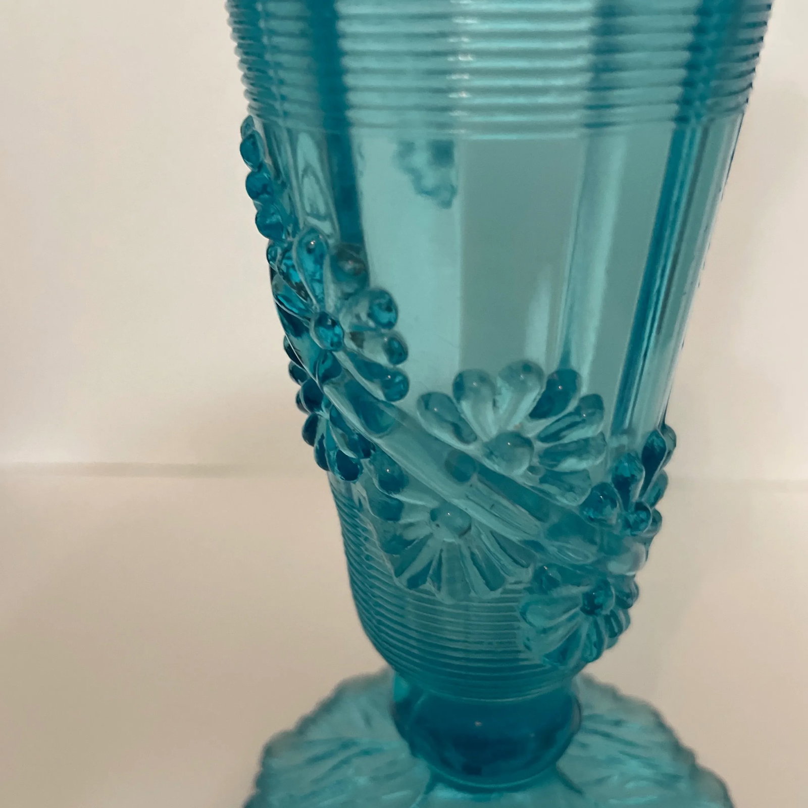 Late 19th Century Blue Fluted Scroll Pressed Opalescent Glass Vase - 7
