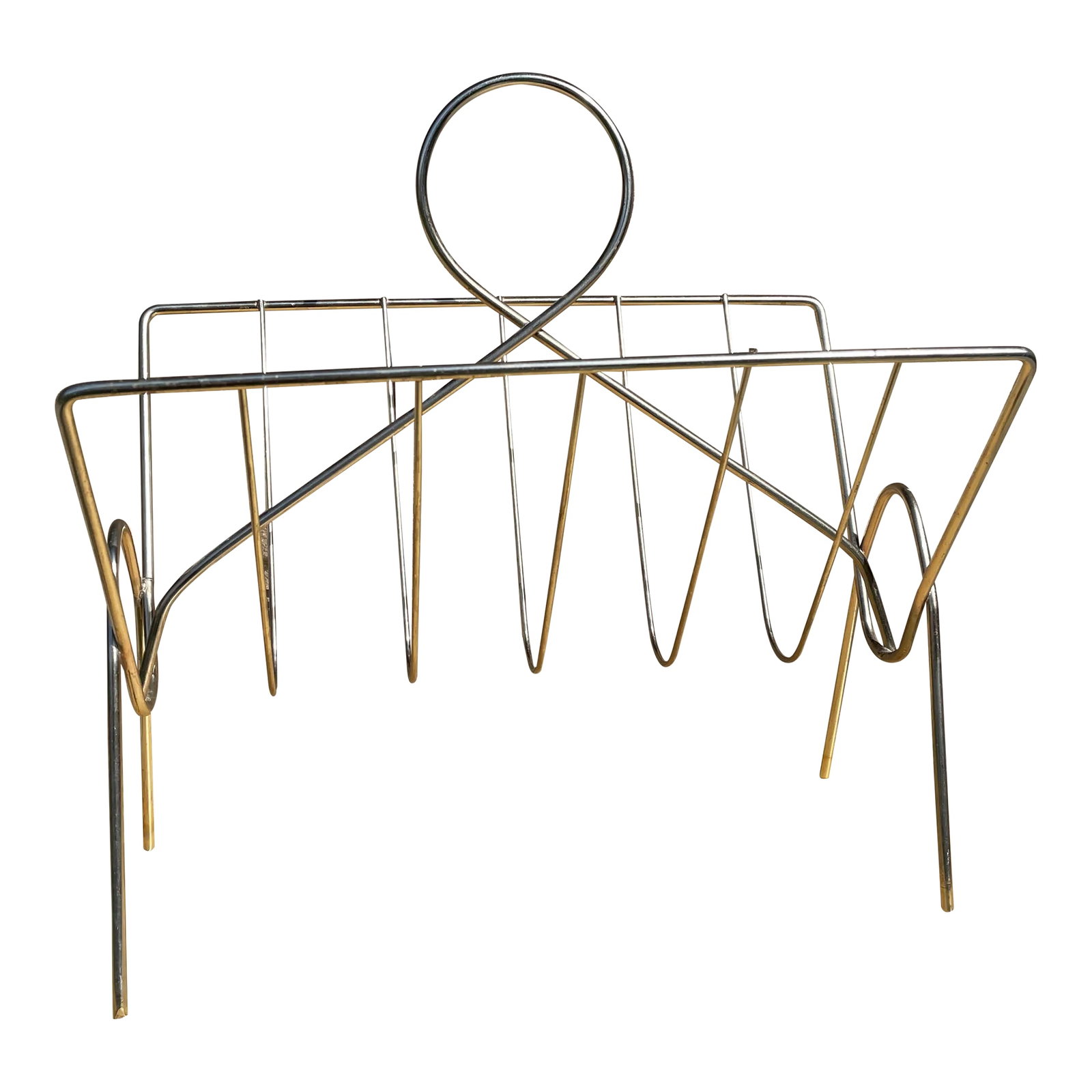 Vintage Mid Century Modern Magazine Rack: Vintage mid century modern chrome wire magazine rack. Nice sleek style, perfect for any retro or mid century space. All legs sit flat on the ground. Condition: Alterations: Original Condition