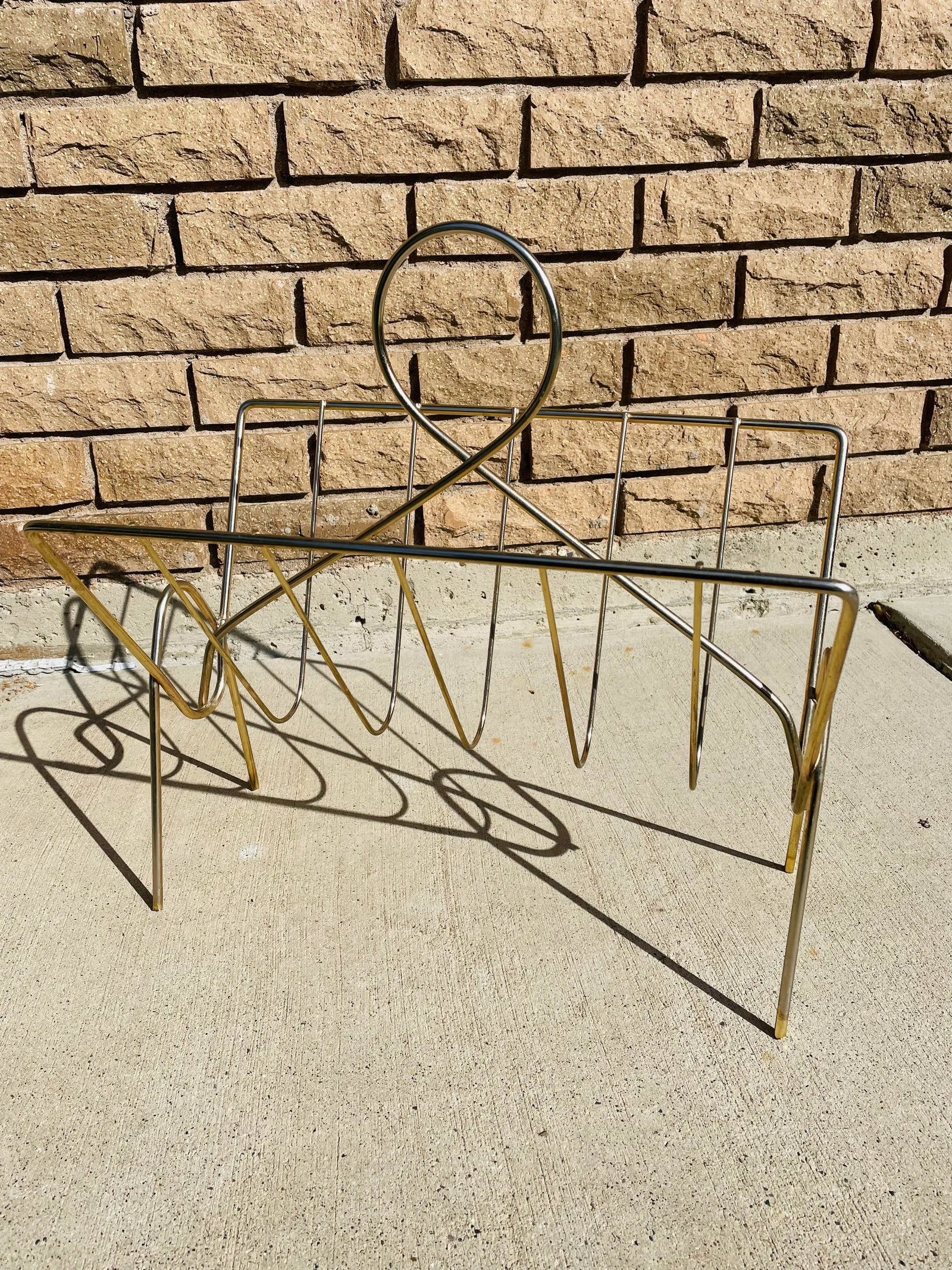 Vintage Mid Century Modern Magazine Rack - 6