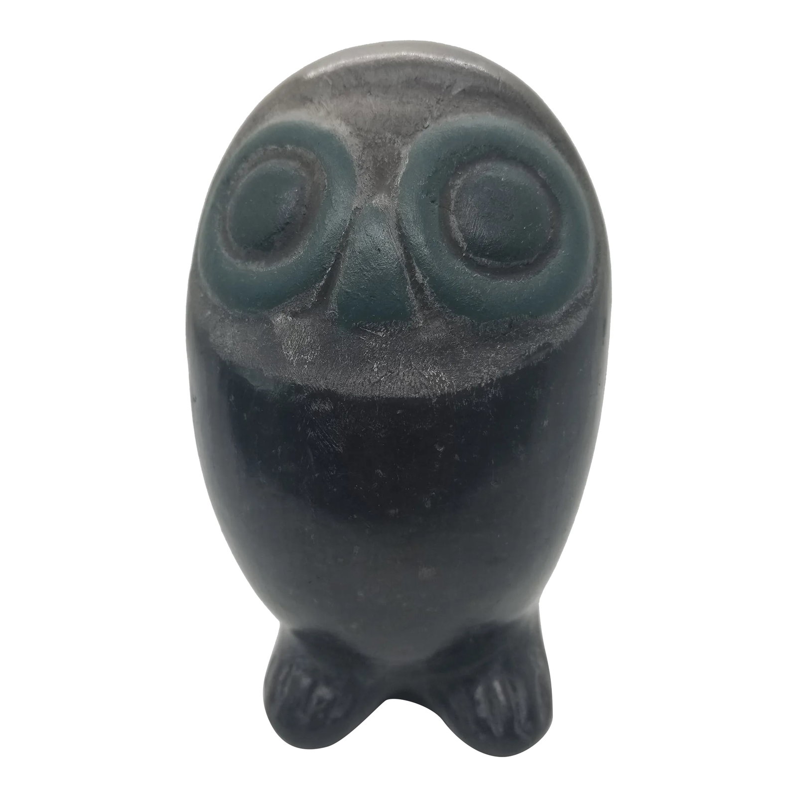 Vintage Hand Carved Scribed Mexican Owl Folk Art Pottery: Vintage Small V. Silva Hand Carved Scribed Mexican Folk Art Pottery.Black stone with hand dyed owl wings Condition: Alterations: Original Condition Unaltered Imperfections: Some Imperfections Conditio