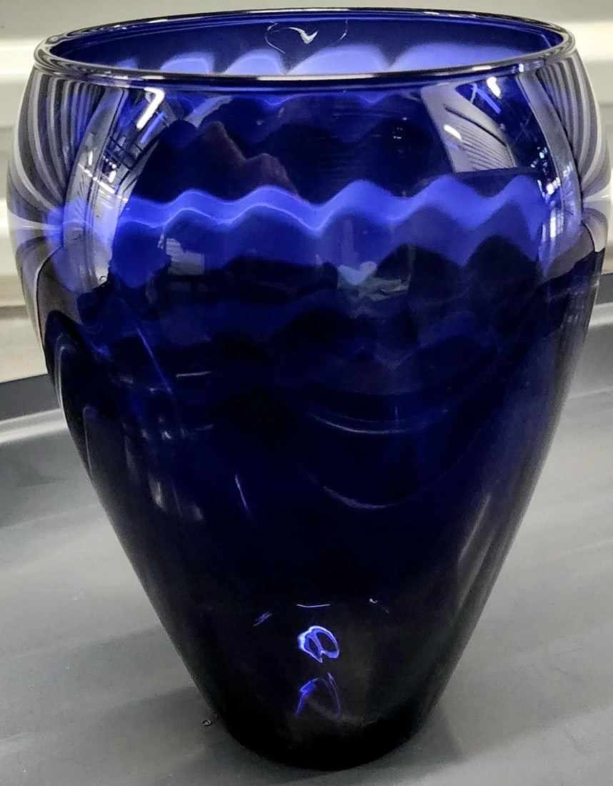 Hand Blown Vintage UltraMarine Fine Glass Vase - 6
