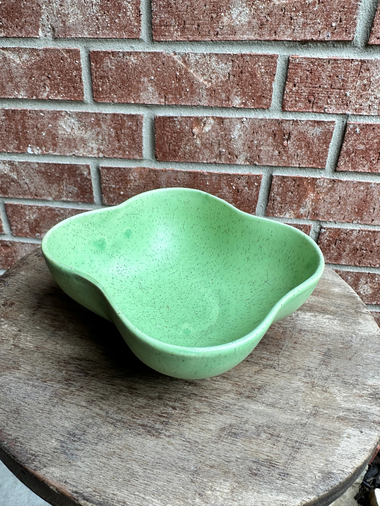 1950s Vintage Atomic Speckled Mint Green American Pottery Bowl Catchall - 2