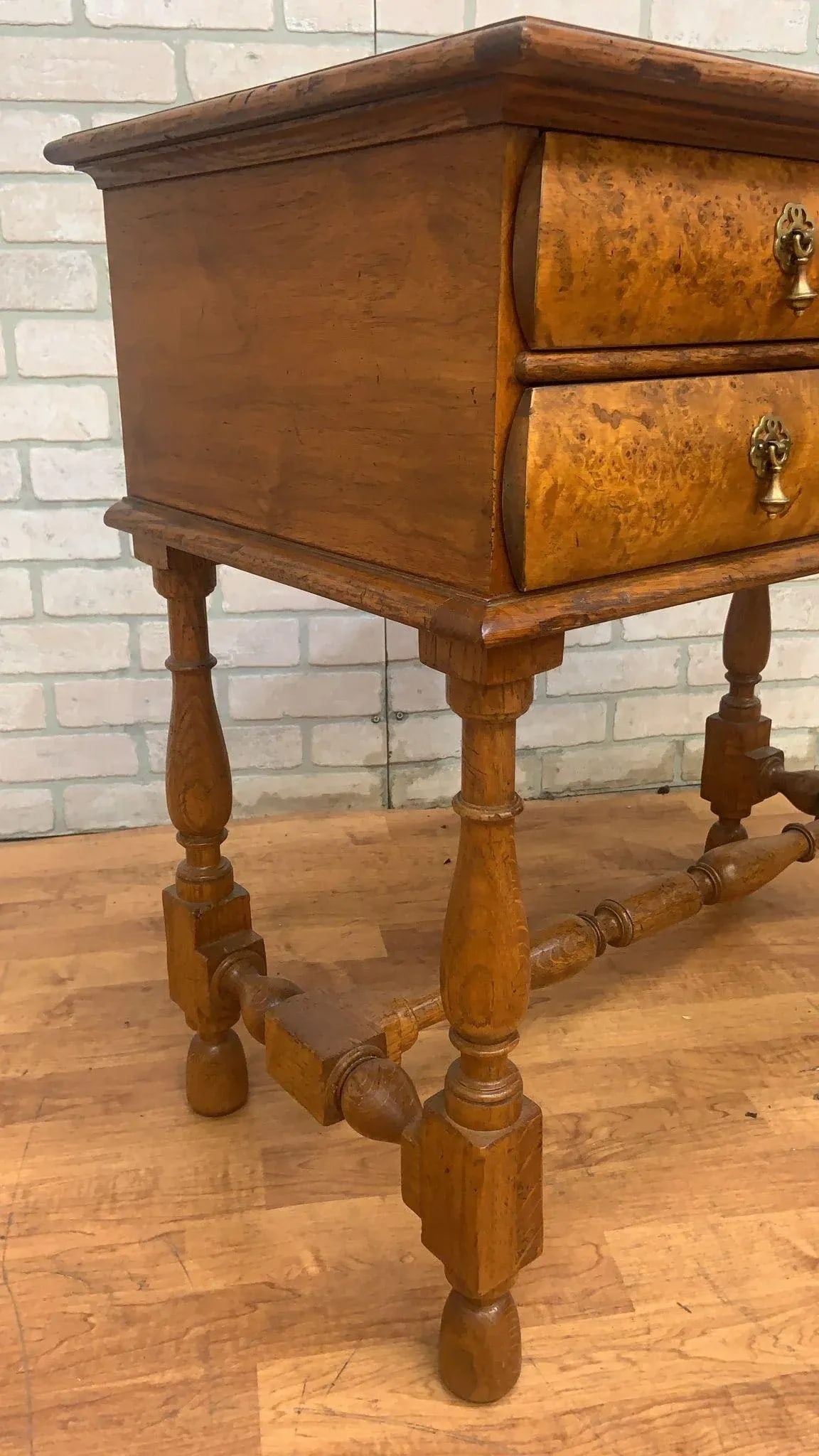 Vintage Biedermeier Style Burl Side Table by Baker Furniture Co. - 6