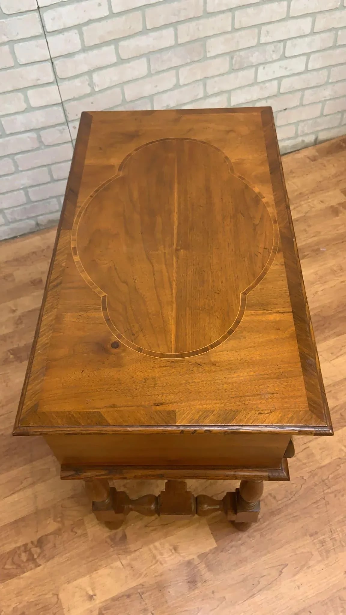 Vintage Biedermeier Style Burl Side Table by Baker Furniture Co. - 7