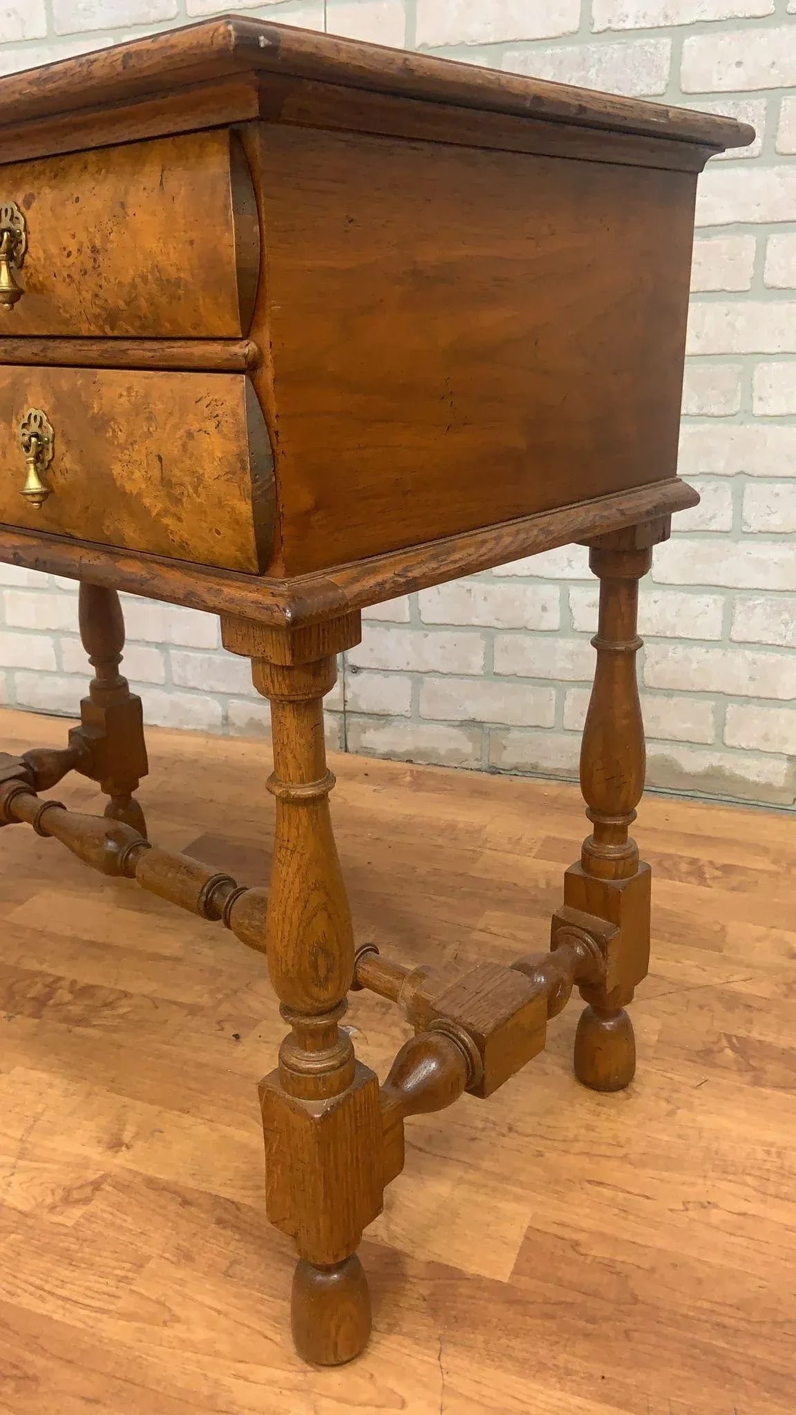 Vintage Biedermeier Style Burl Side Table by Baker Furniture Co. - 8