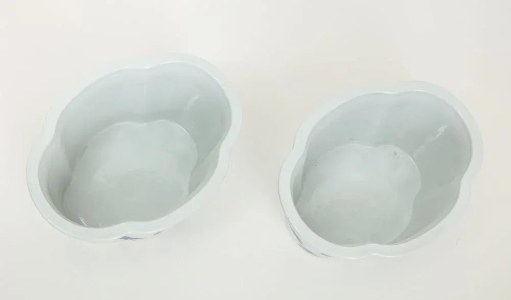 Pair of Mottahedeh Butterfly Porcelain Cachepots - 6