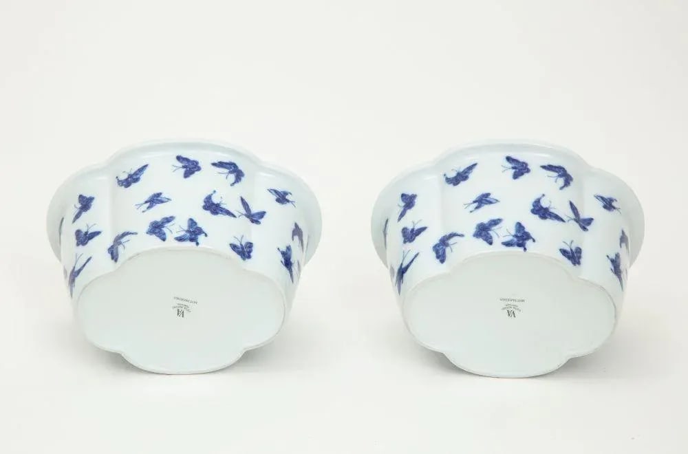 Pair of Mottahedeh Butterfly Porcelain Cachepots - 7