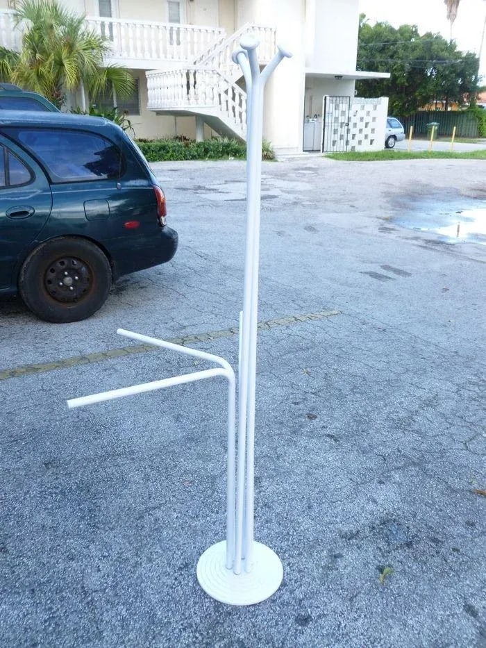 20th Century Italian Architectural Space Age White Enamel Coat Rack - 4