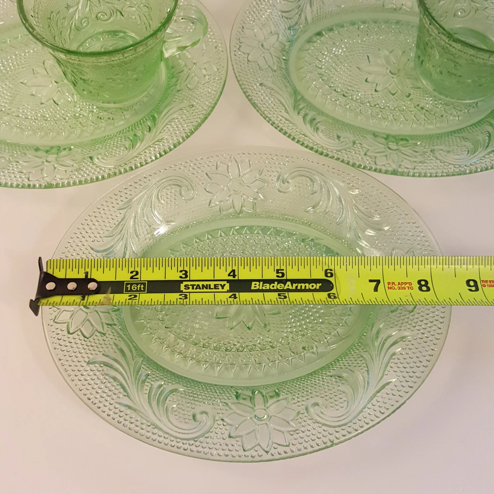Indiana Glass Sandwich Green Luncheon Plates & Cups - Set of 4 - 3