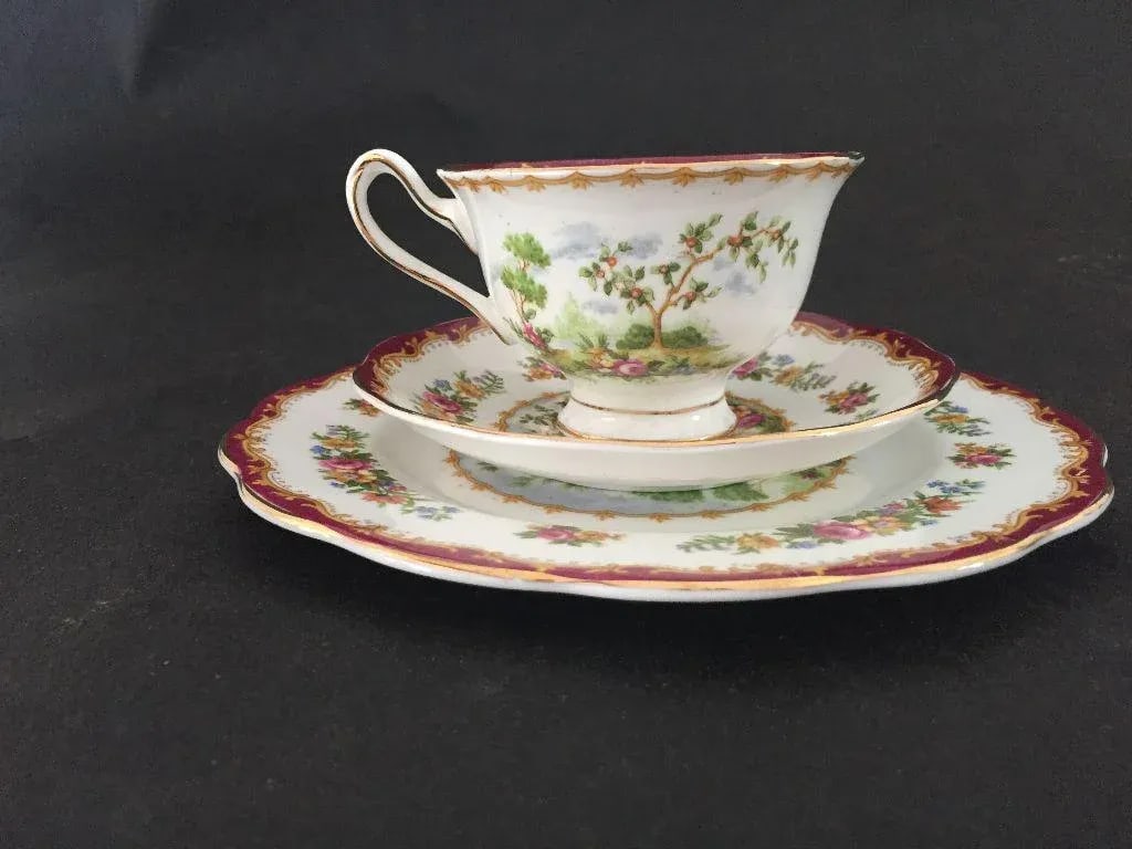 Vintage Royal Albert" Chelsea Bird" English Bone China 3 Pieces Set - 2